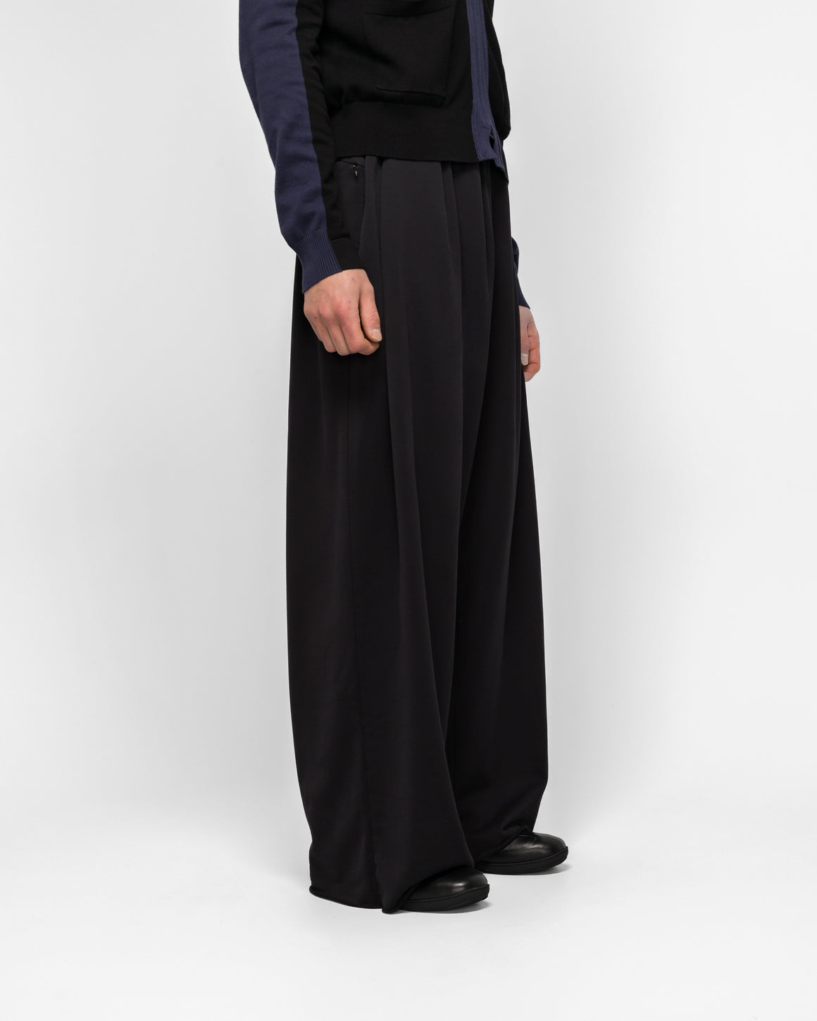 Kiko Kostadinov - Veleka Wide Trousers - Charcoal - UP THERE