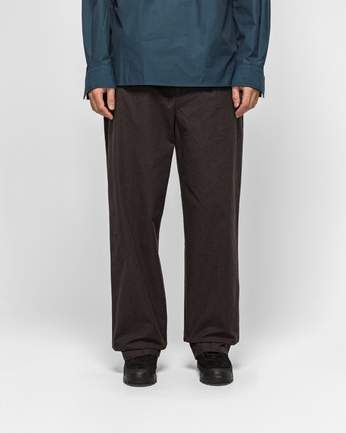 Margaret Howell - Jet Pocket Trousers - Earth Dry Plain Weave Cotton - UP THERE