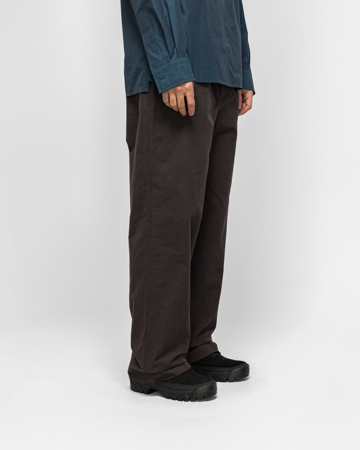 Margaret Howell - Jet Pocket Trousers - Earth Dry Plain Weave Cotton - UP THERE