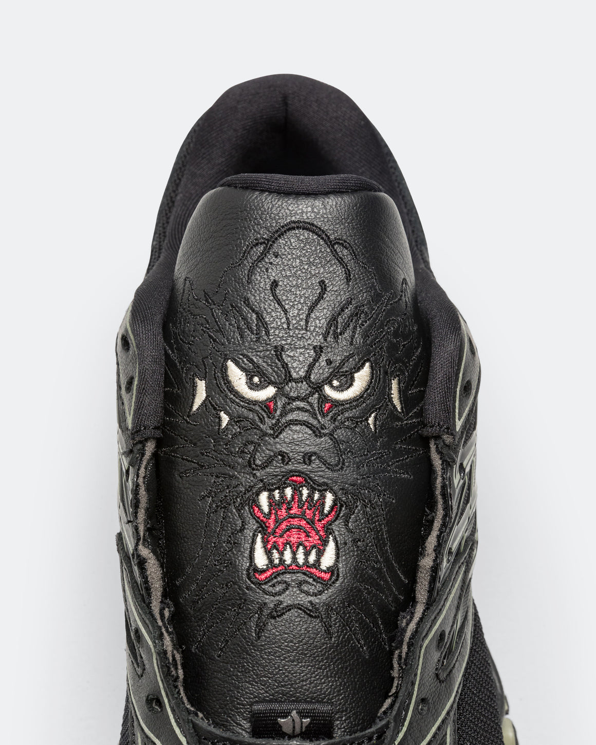 Mizuno - Wave Prophecy LS x Maharishi - Black/Deep Green - UP THERE