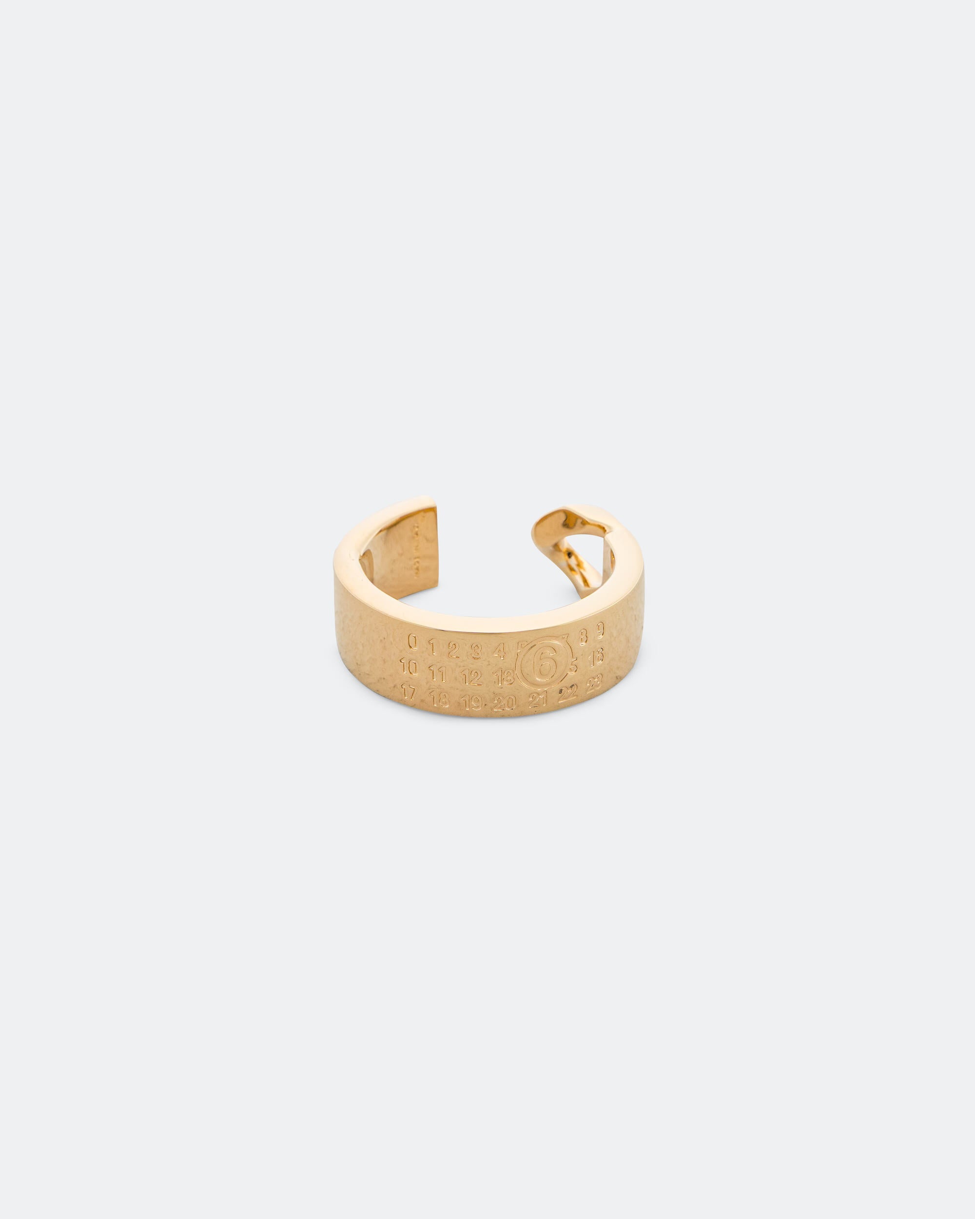アクセサリー MM6 brass logo ring MM6 - Minimal Logo 3mm Ring - Yellow Gold Brass | UP THERE