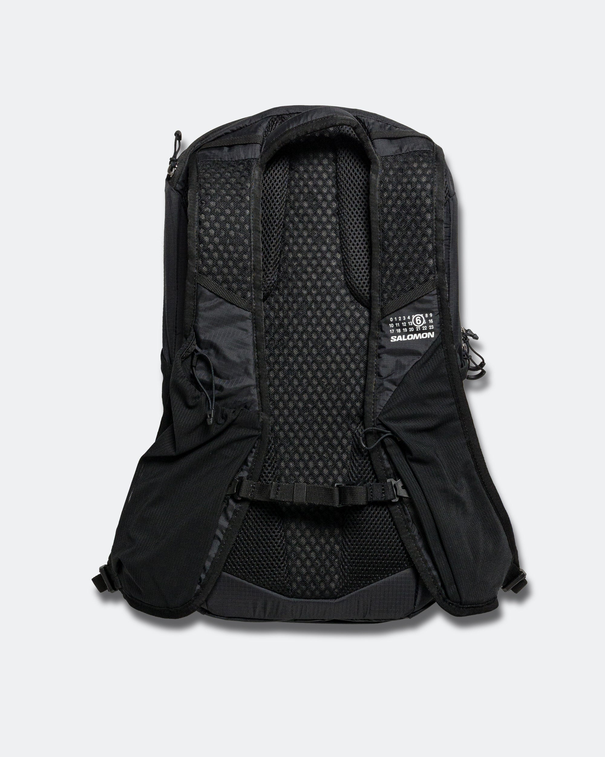MM6 - XT-15 Backpack + Raincover x Salomon - Black/White | UP THERE