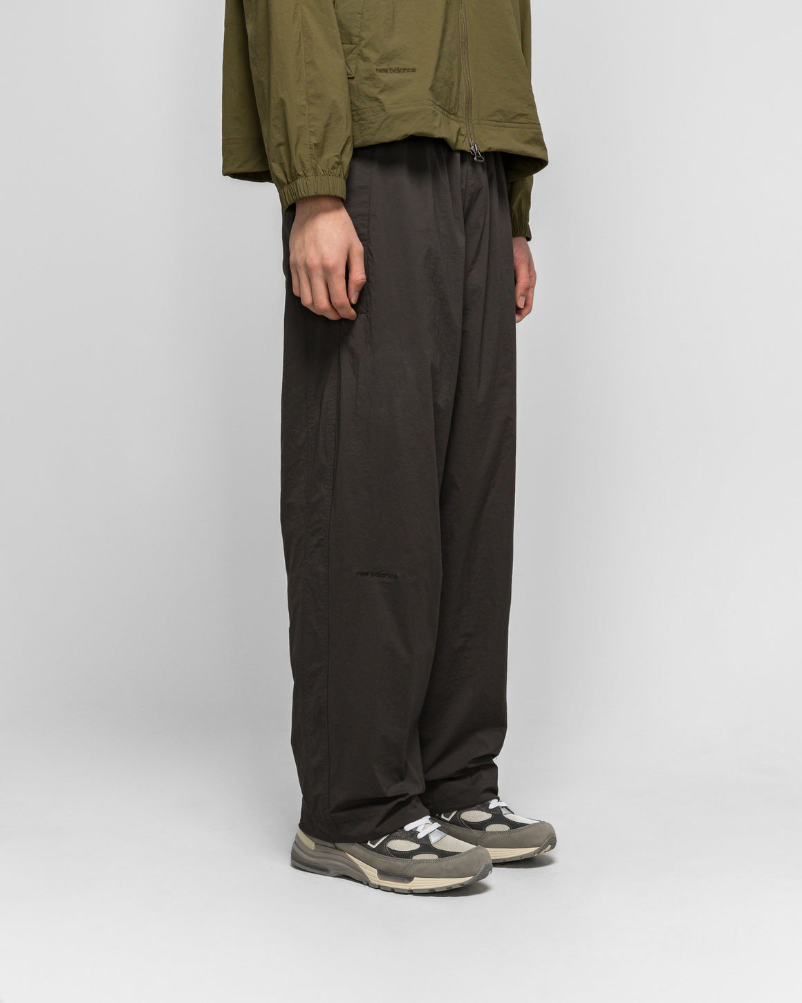 New Balance - NB GREY Light Weight Pant - Black - UP THERE