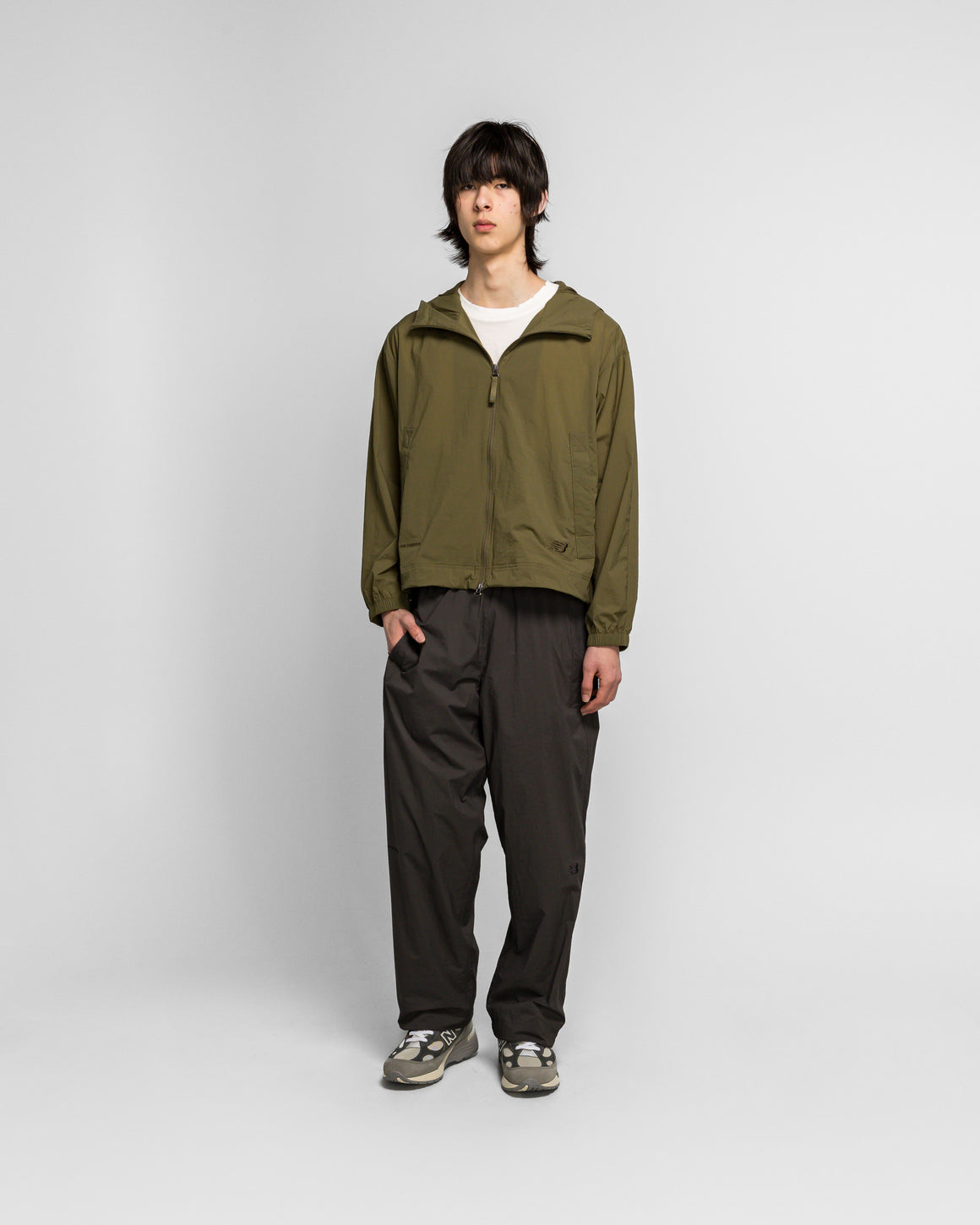 New Balance - NB GREY Light Weight Pant - Black - UP THERE