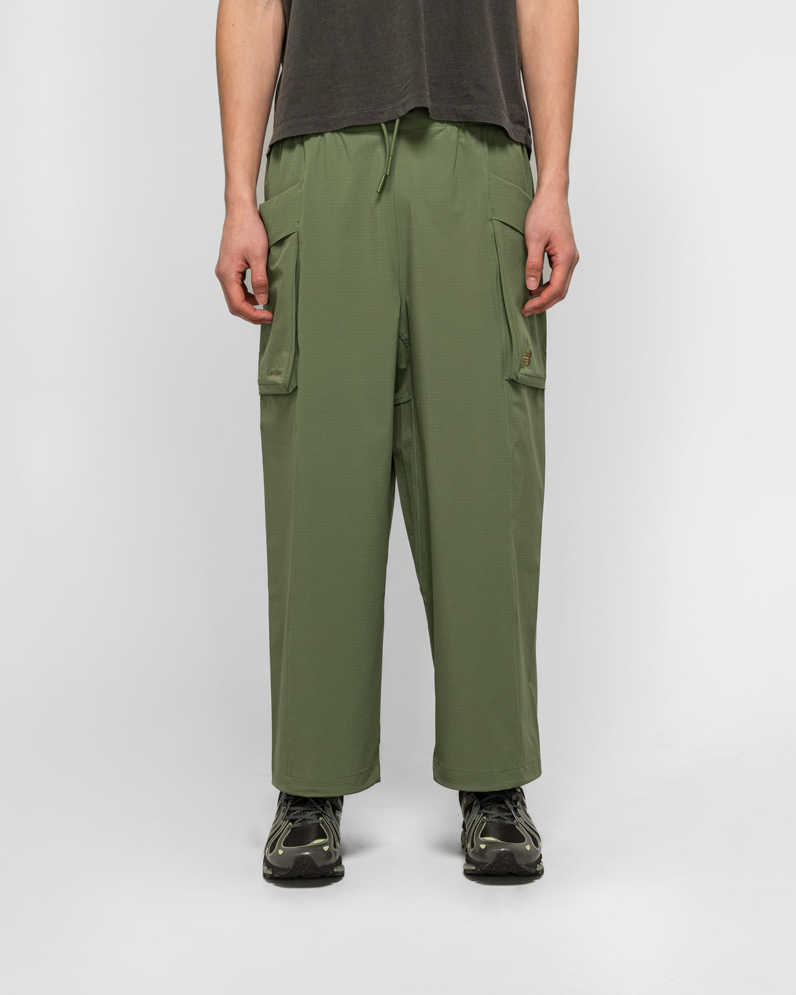 New Balance - Cropped Cargo Pant - Faded - UP THERE