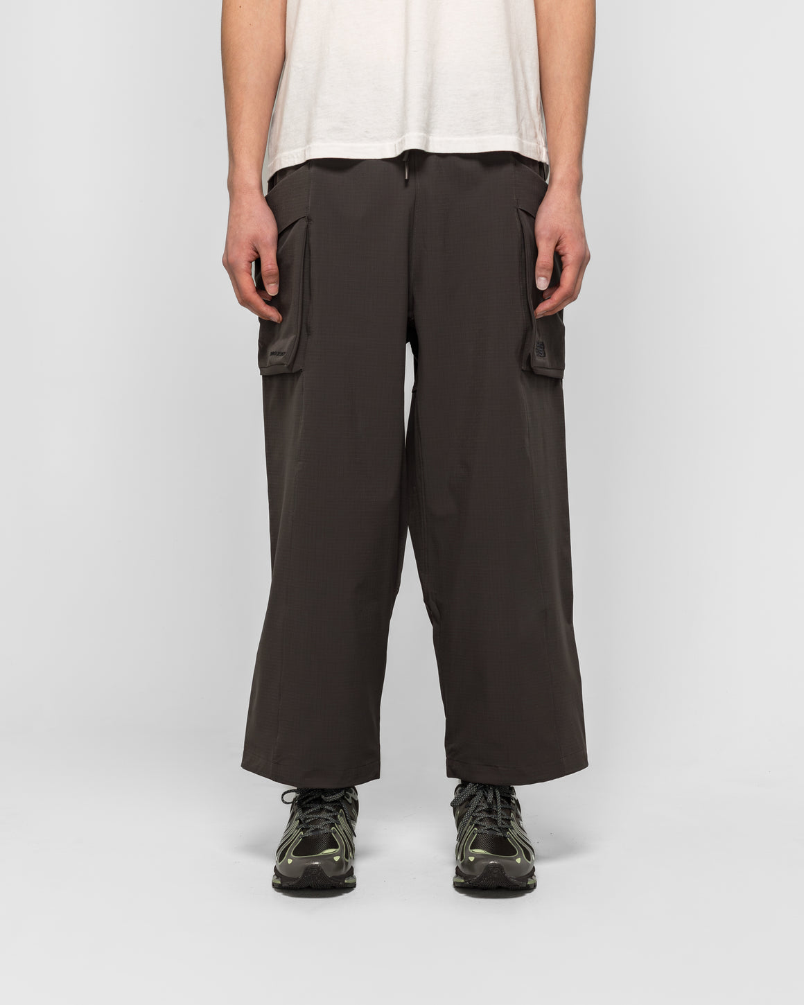 New Balance - Cropped Cargo Pant - Utility - UP THERE