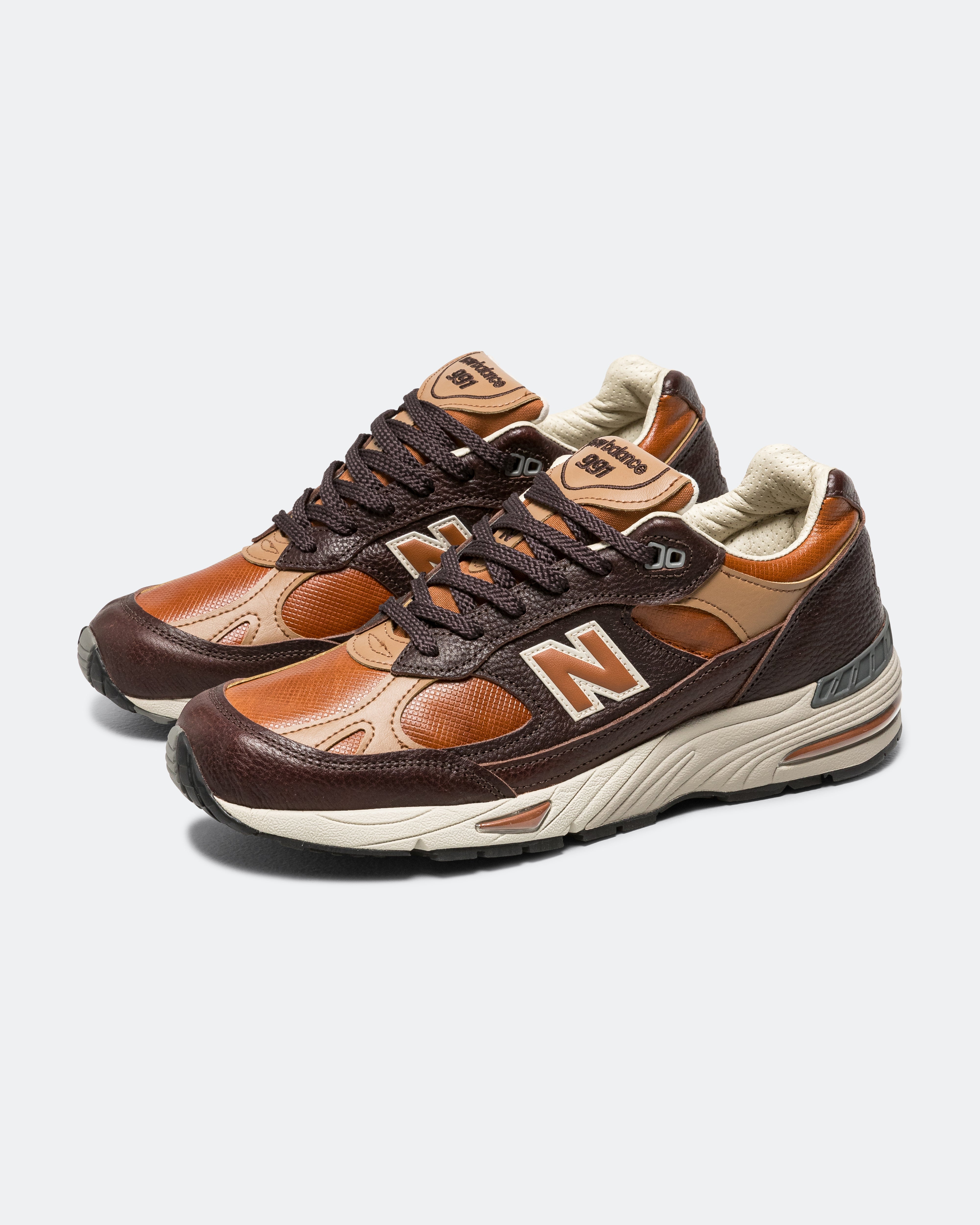 New Balance - M991LB1 | UP THERE