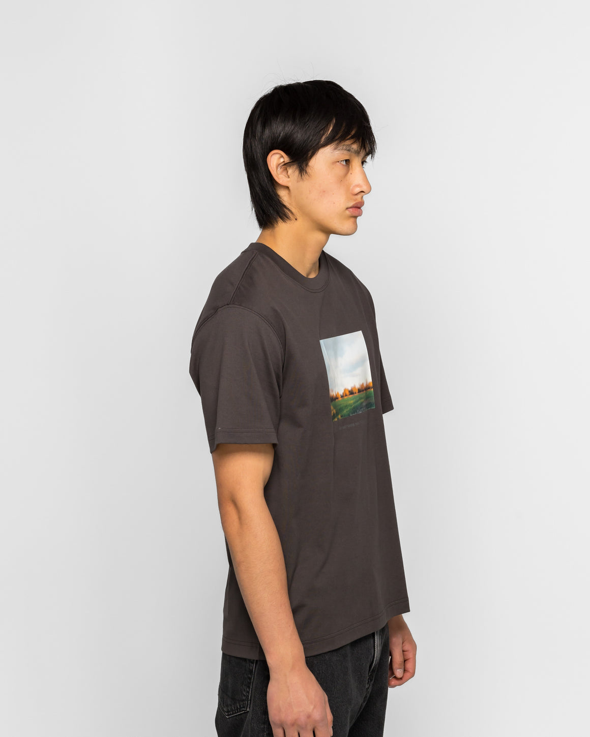 New Balance - NB GREY Graphic T-Shirt - Black - UP THERE