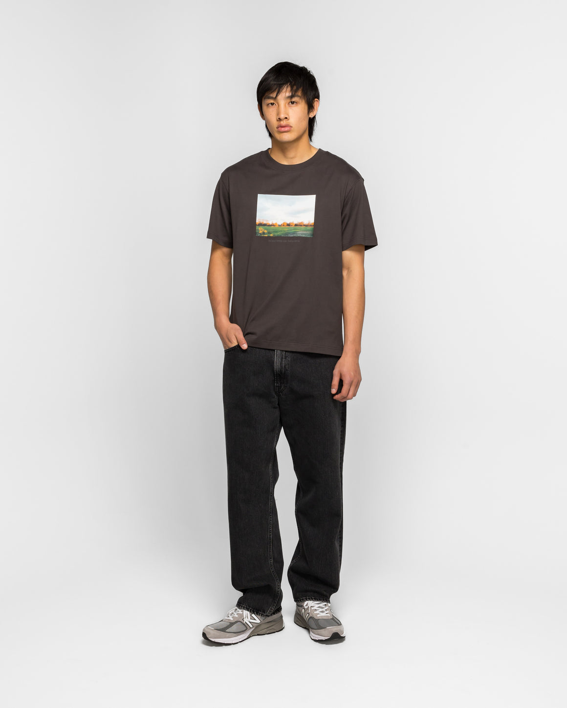 New Balance - NB GREY Graphic T-Shirt - Black - UP THERE