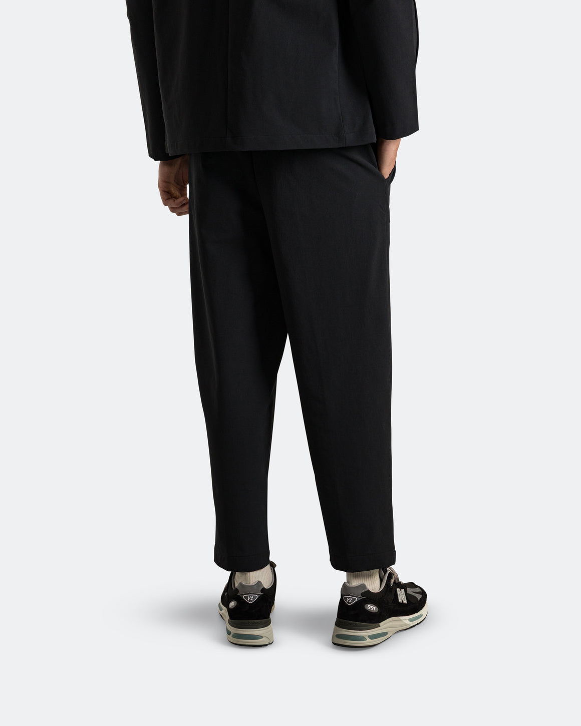 New Balance - Tapered Pant - Black - UP THERE