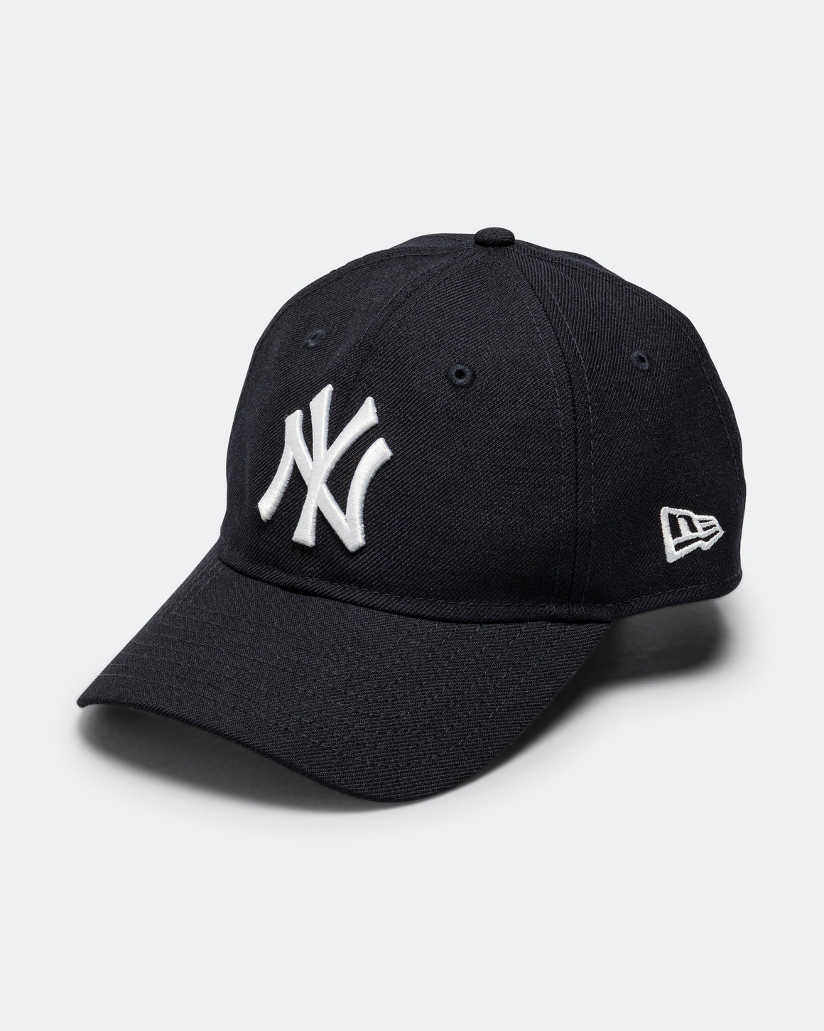 New Era - 9Twenty Cloth Strap - New York Yankees/Navy - UP THERE