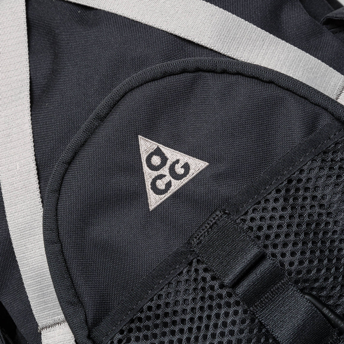 Nike ACG - Daymax Backpack - Black - UP THERE