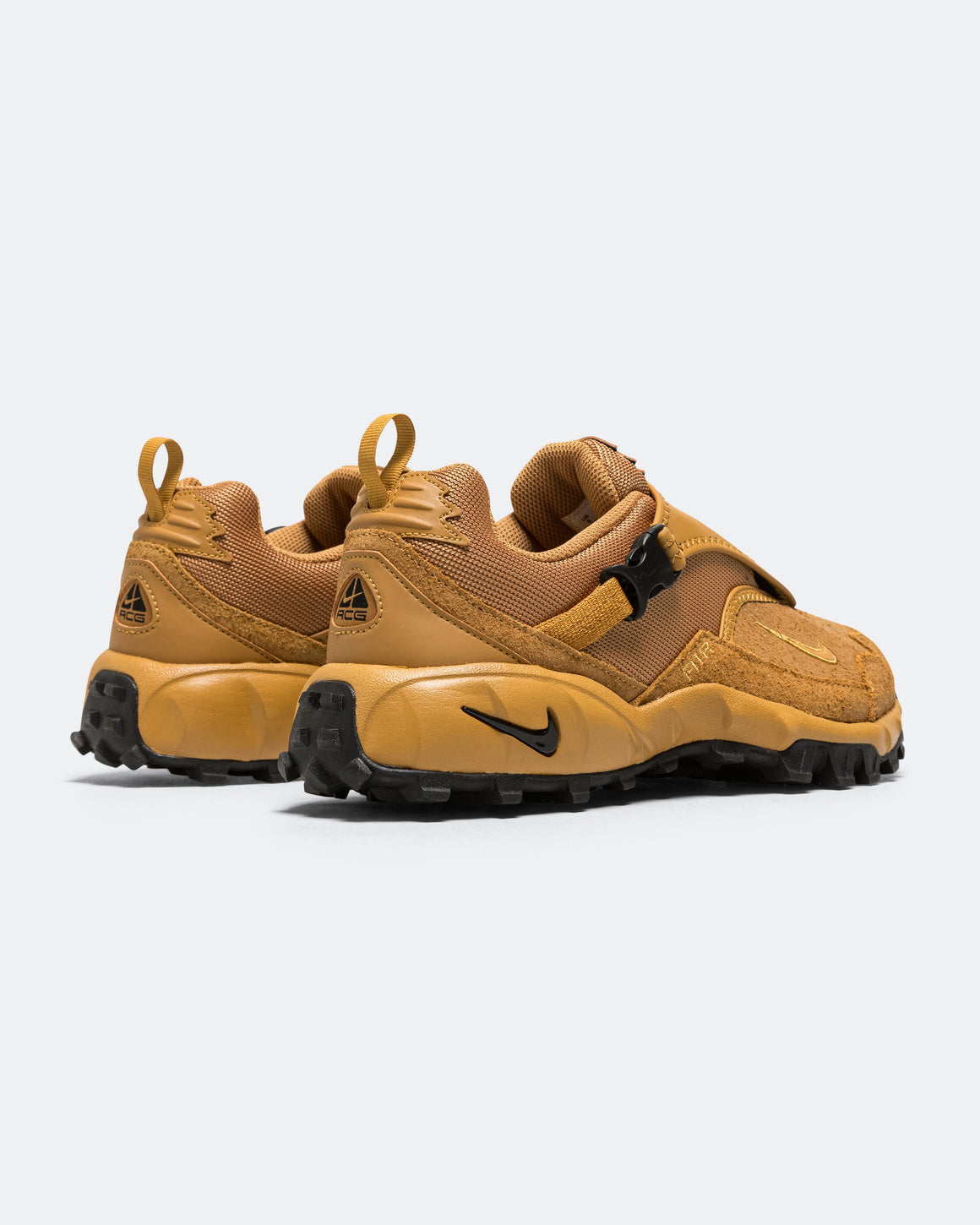 Nike ACG - Phassad SP - Wheat/Wheat-Black-Golden Harvest - UP THERE
