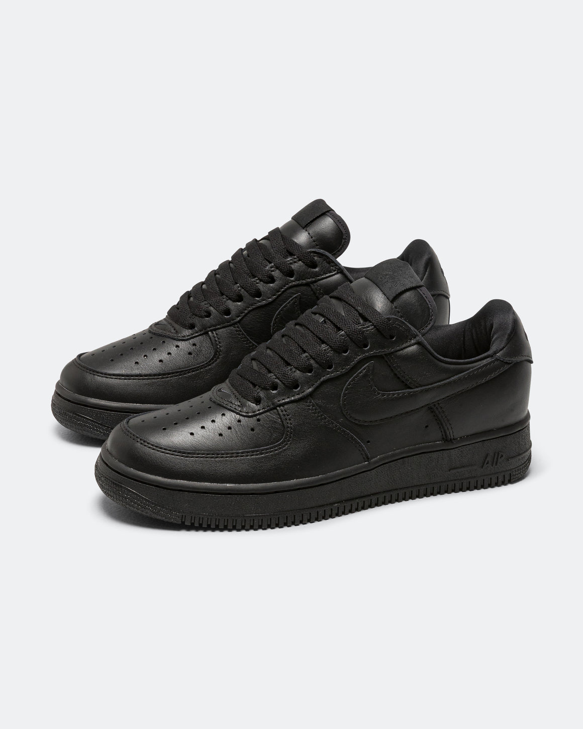 Nike - Air Force 1 '01 - Black/Black - UP THERE