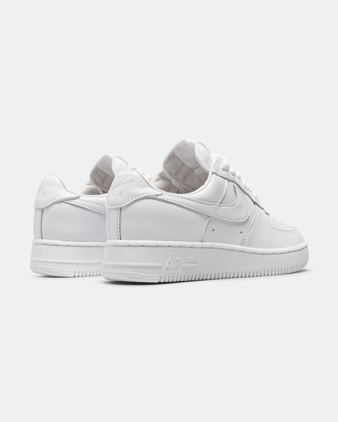 Nike - Air Force 1 '01 - White/White - UP THERE