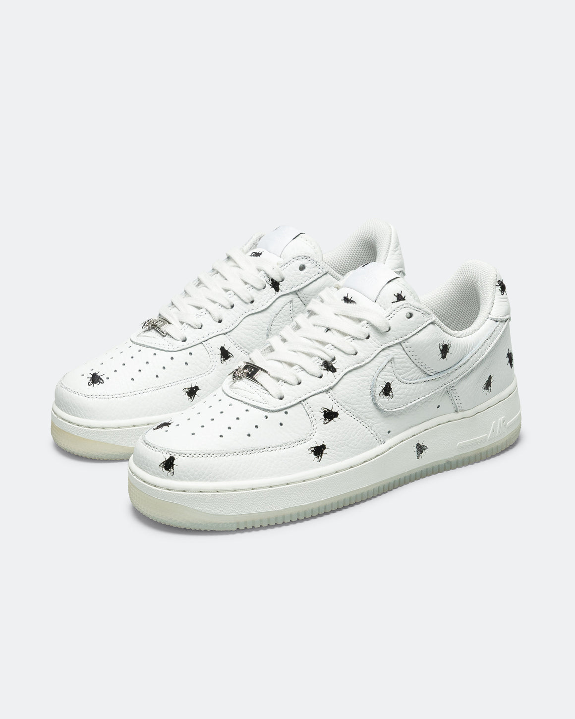 Nike - Air Force 1 Retro - Black/Summit White - UP THERE