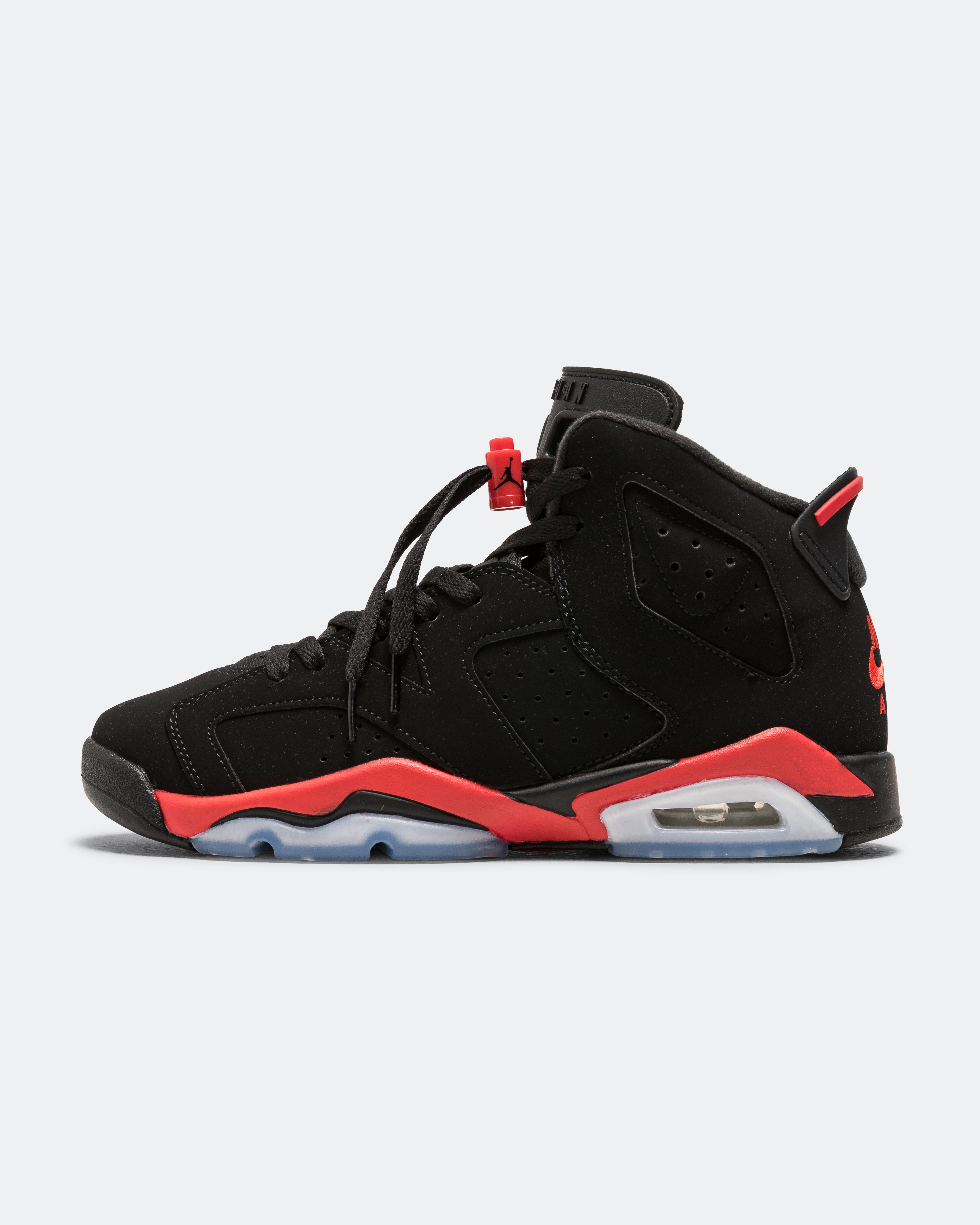 Air Jordan 6 ブラック/レッド Nike Air Jordan 6 Retro OG “Infrared Salesman”が国内2月14日より