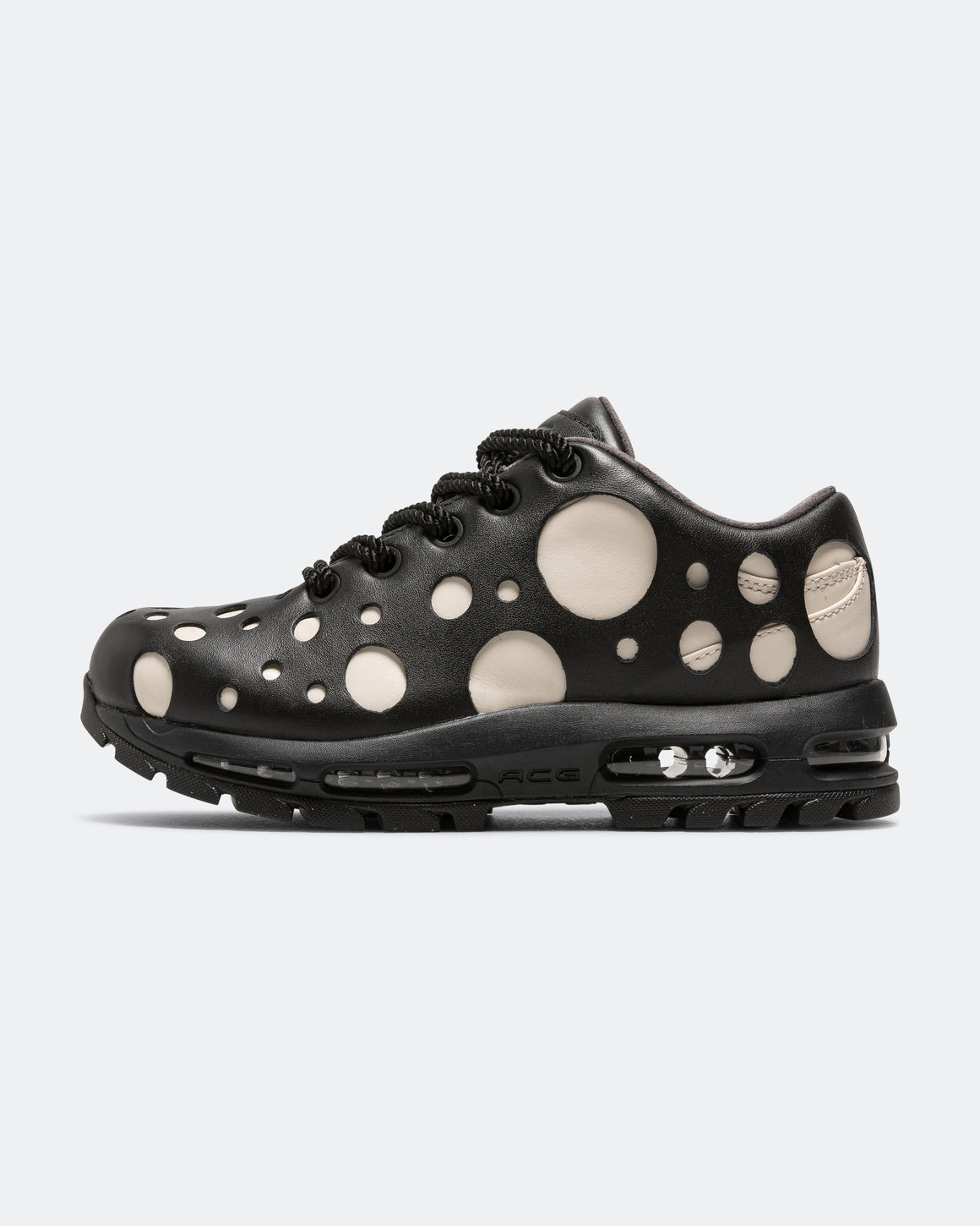 Nike - Air Max Goadome Low Holes - Lt Orewood Brown - UP THERE