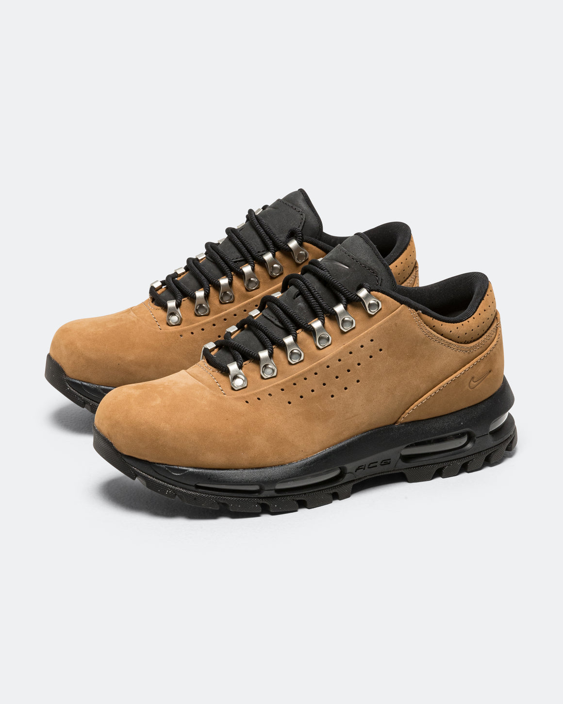 Nike - Air Max Goadome Low SP - Taupe/University Red-Black - UP THERE