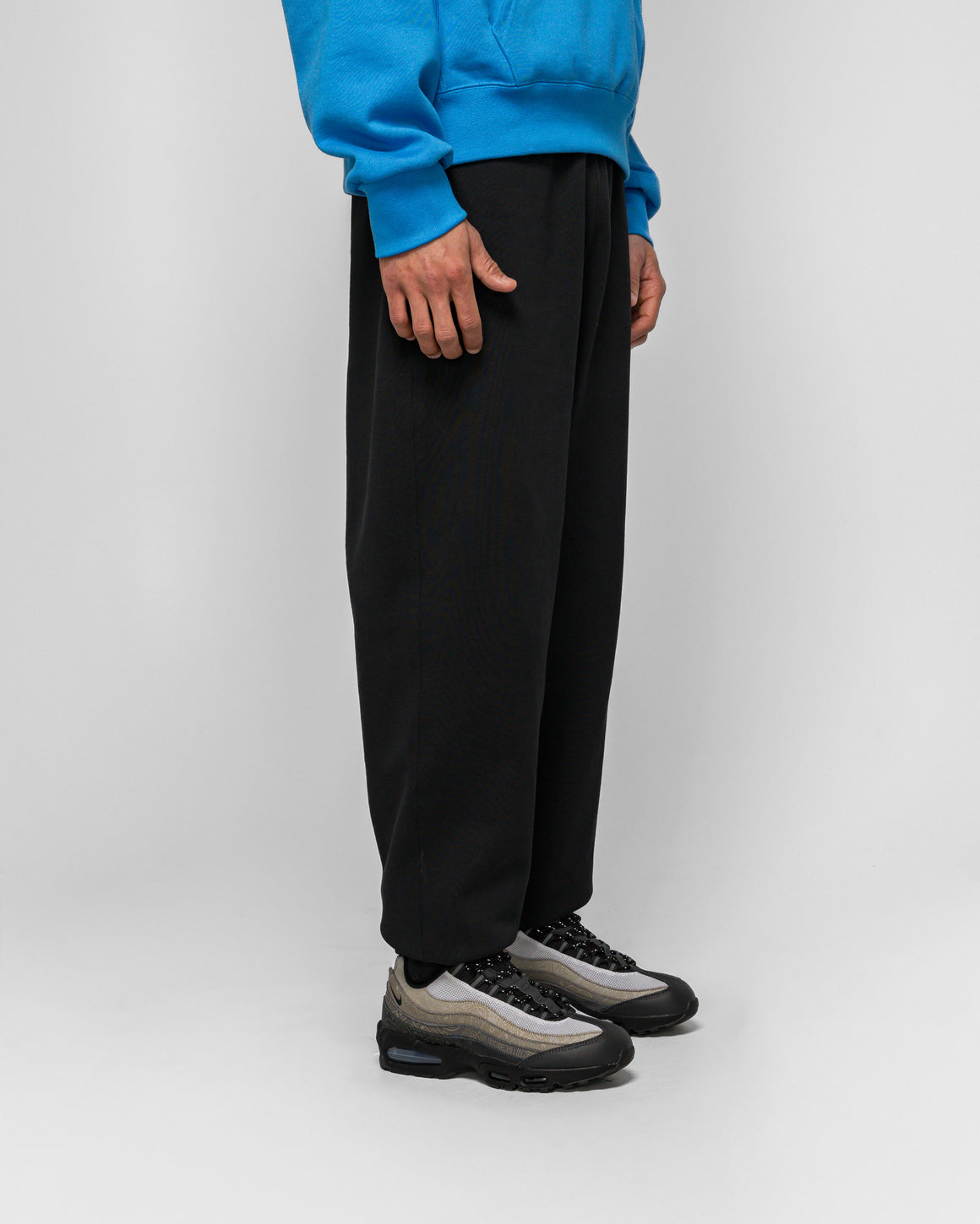 Nike - Energy 560 Fleece Pant - Black - UP THERE