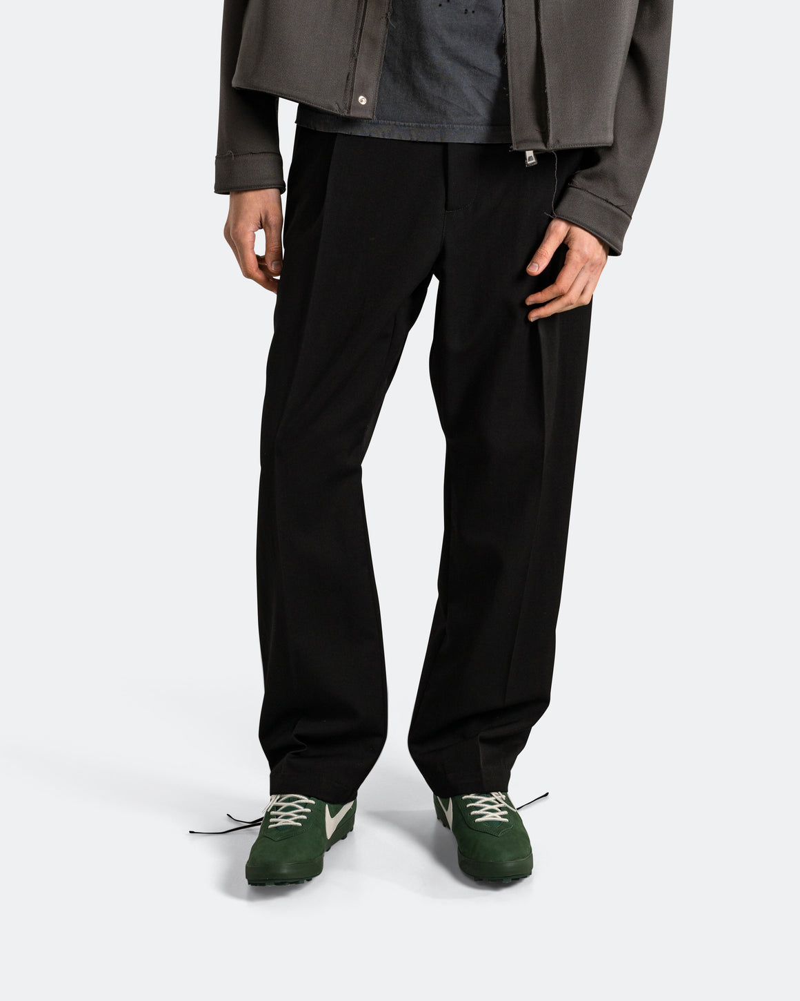Nike - ESC Trousers - Black - UP THERE