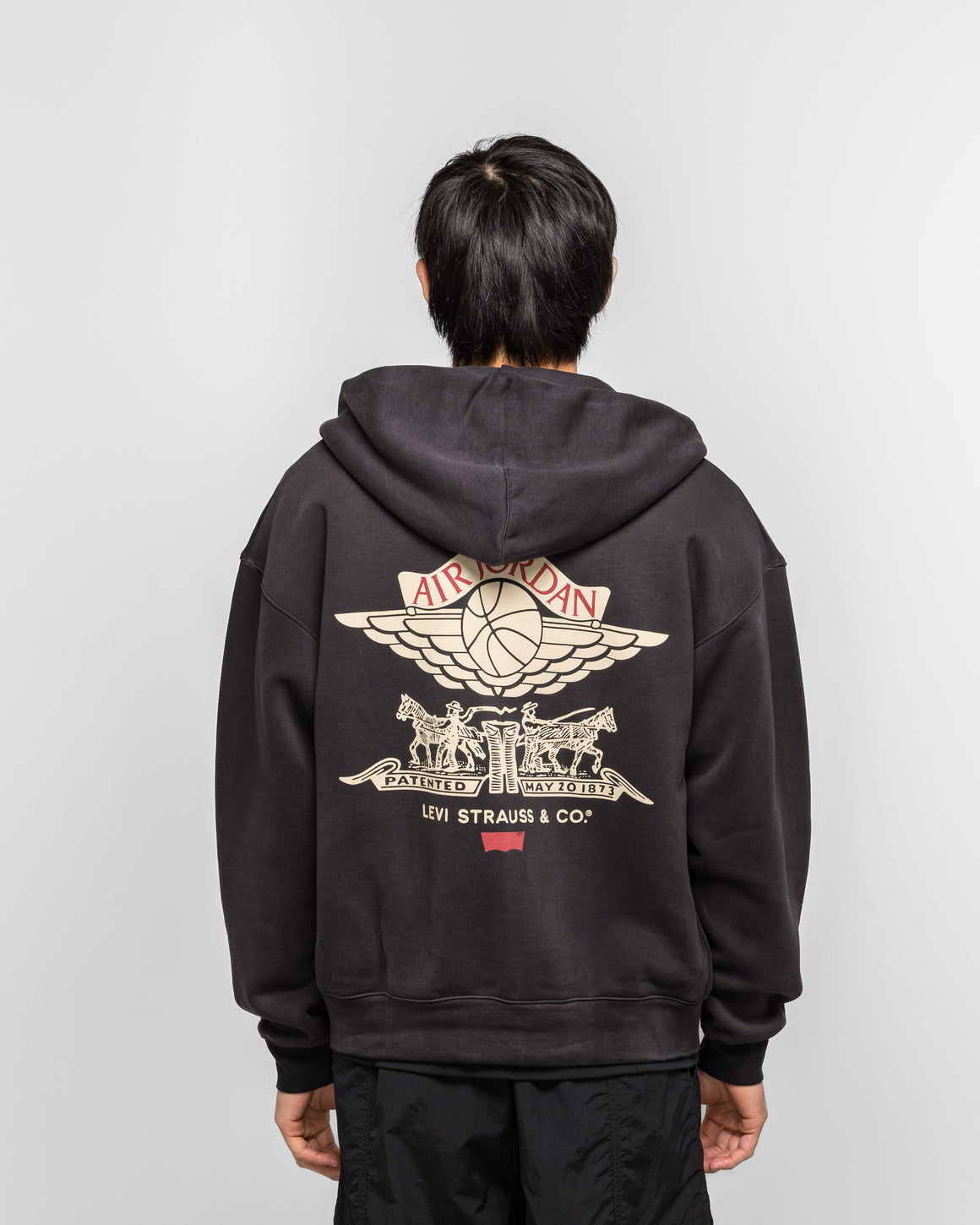 Jordan - Hoodie x Levis - Black/Pale Ivory-Gym Red - UP THERE