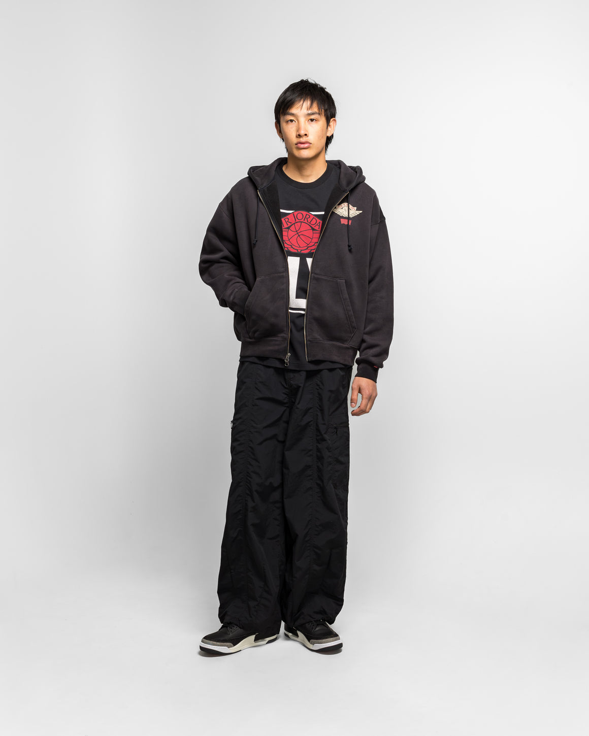 Jordan - Hoodie x Levis - Black/Pale Ivory-Gym Red - UP THERE