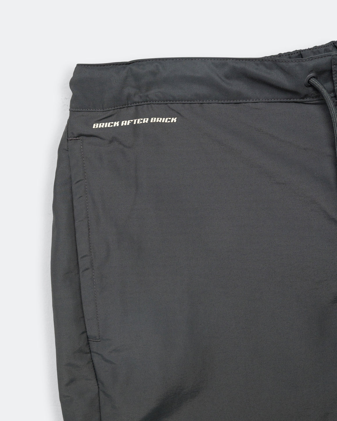 Jordan - Jordan x Nigel Sylvester Bike Short - Anthracite/Sail - UP THERE