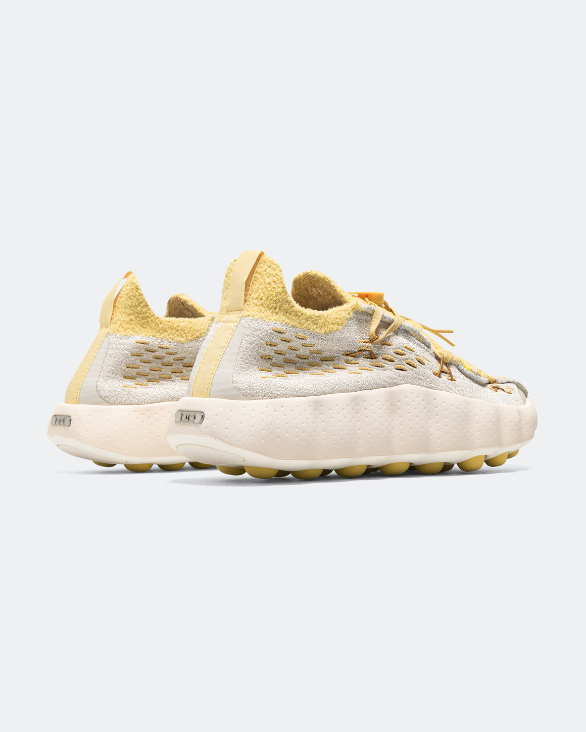 Nike - Mind 002 Flyknit - Light Bone/Saturn Gold-Infinite Gold - UP THERE