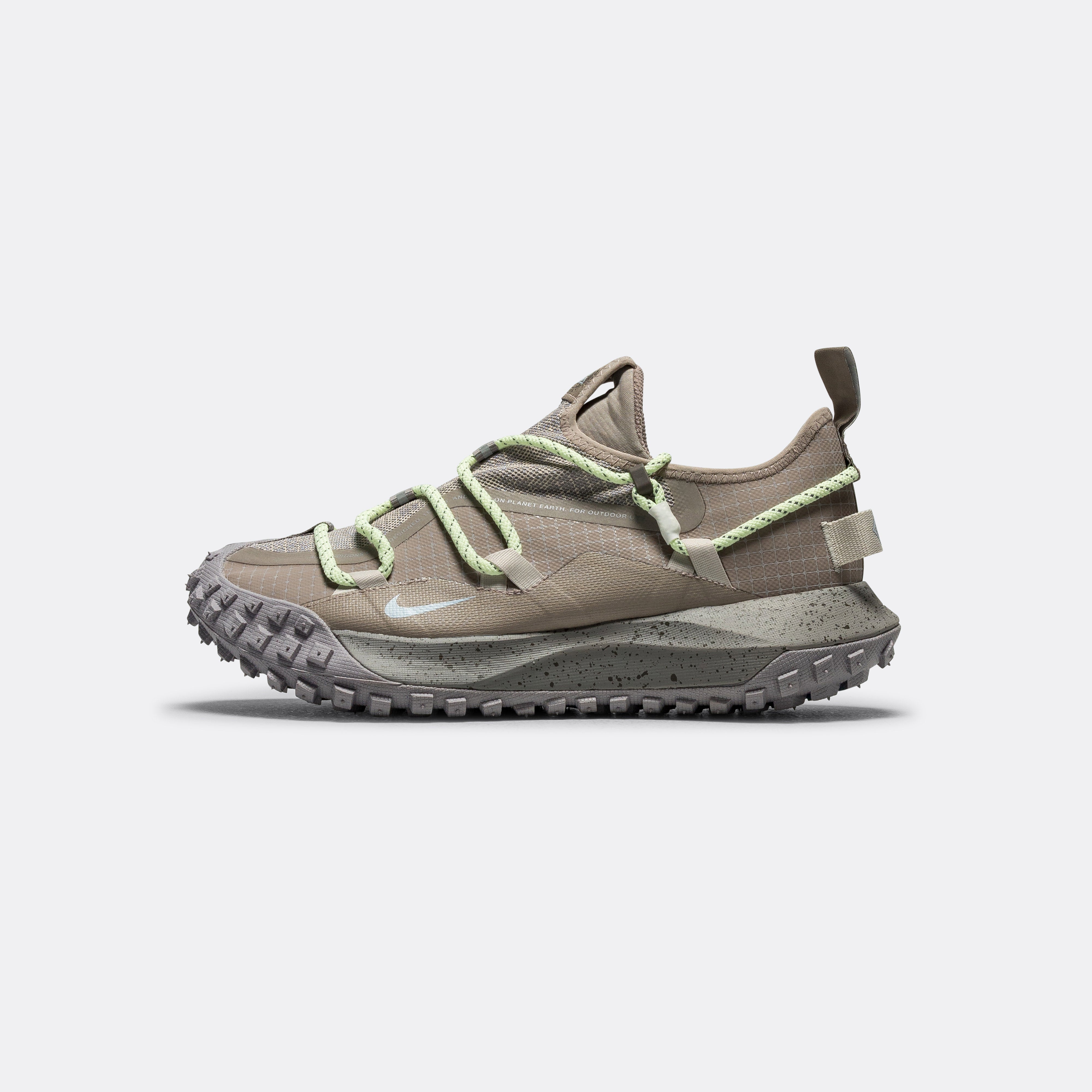 Mountain Fly Low GORE-TEX SE College Grey/Malt-Cave Stone