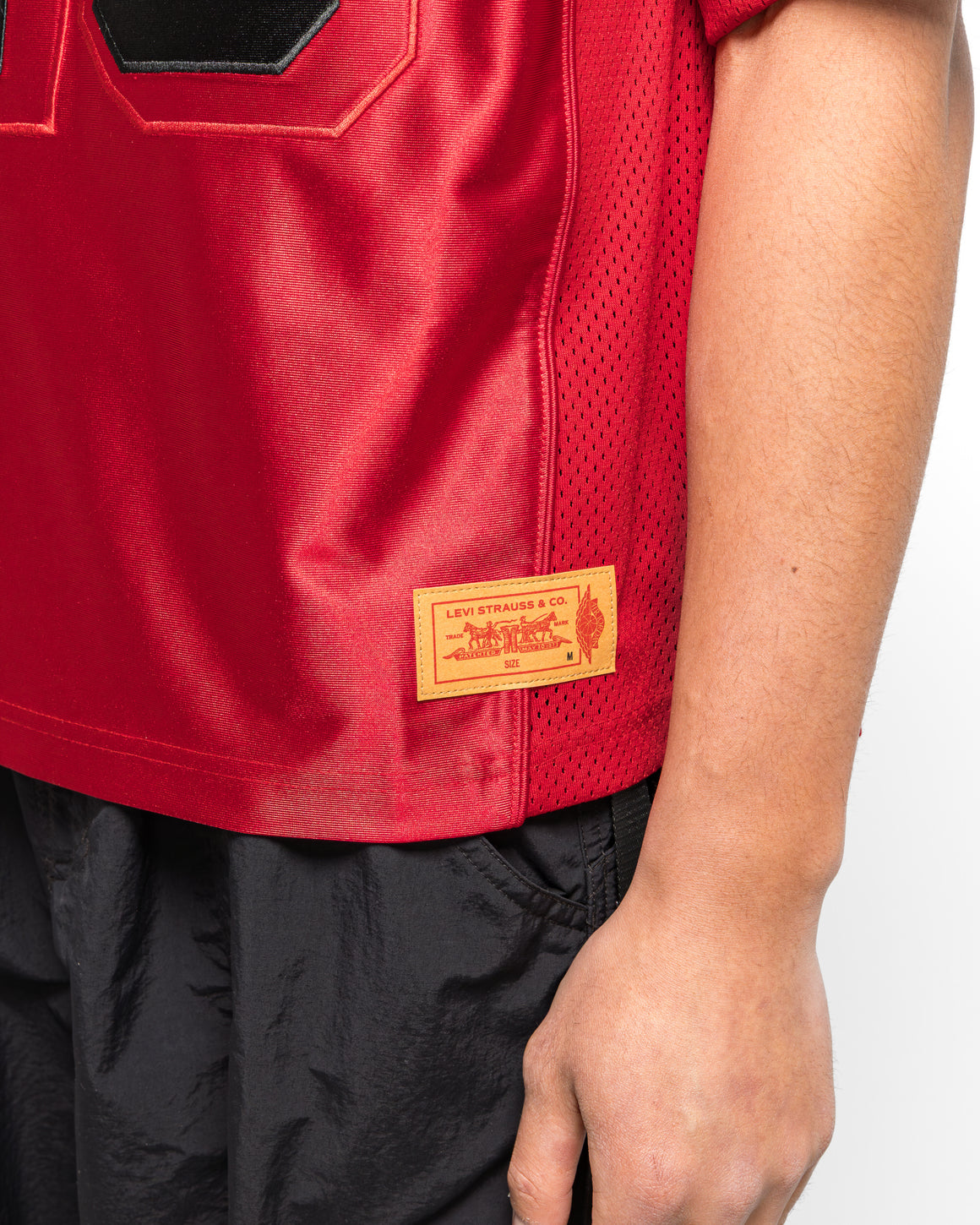 Jordan - SS Jersey x Levis - Gym Red/Black - UP THERE
