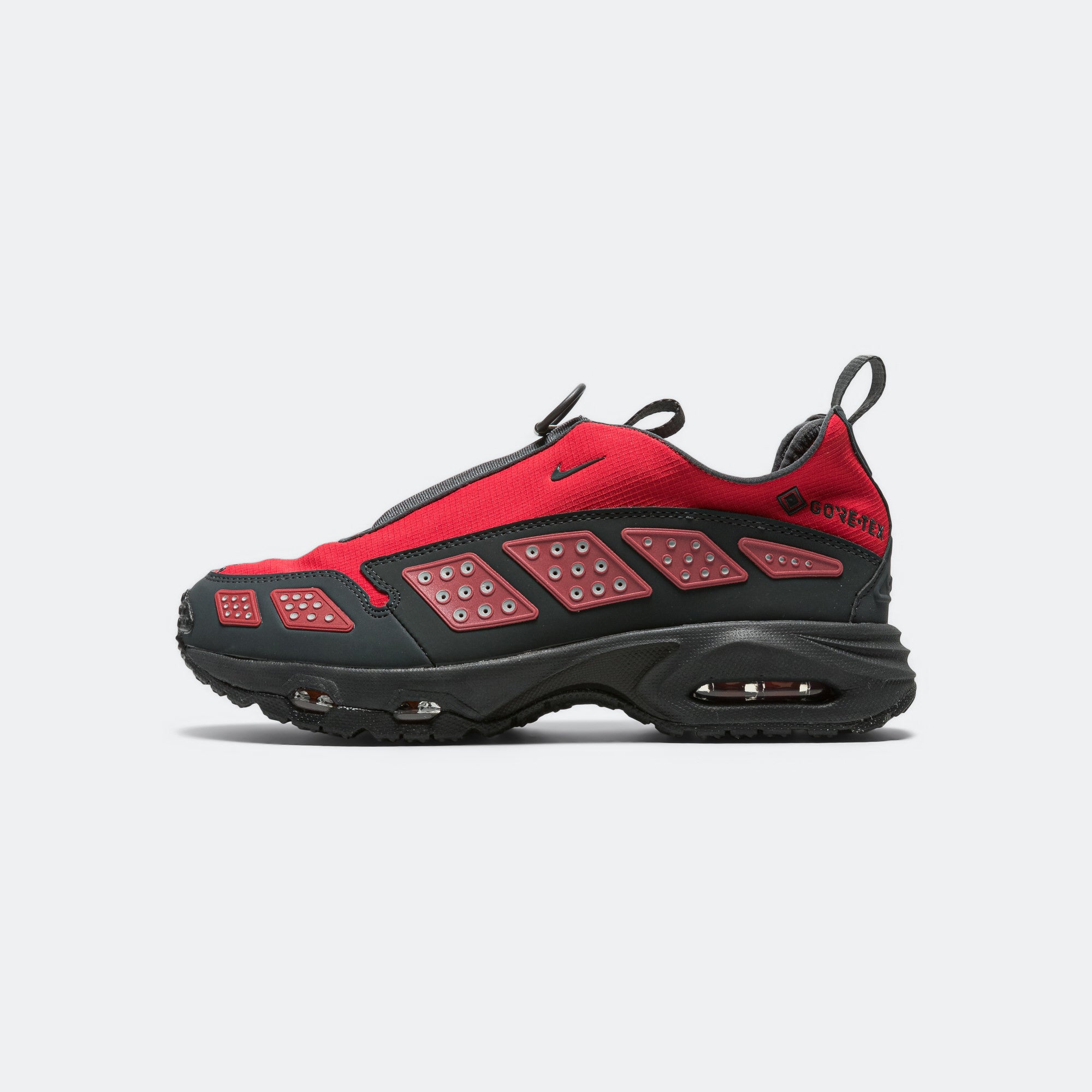 Nike Womens Air Max SNDR GORE-TEX - Hyper Crimson | UP THERE