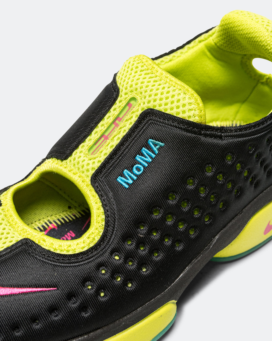 Nike - Womens Air Rift 2 x MoMA - Black/Light Fuschia-Cyber-Dk Powder Blue - UP THERE