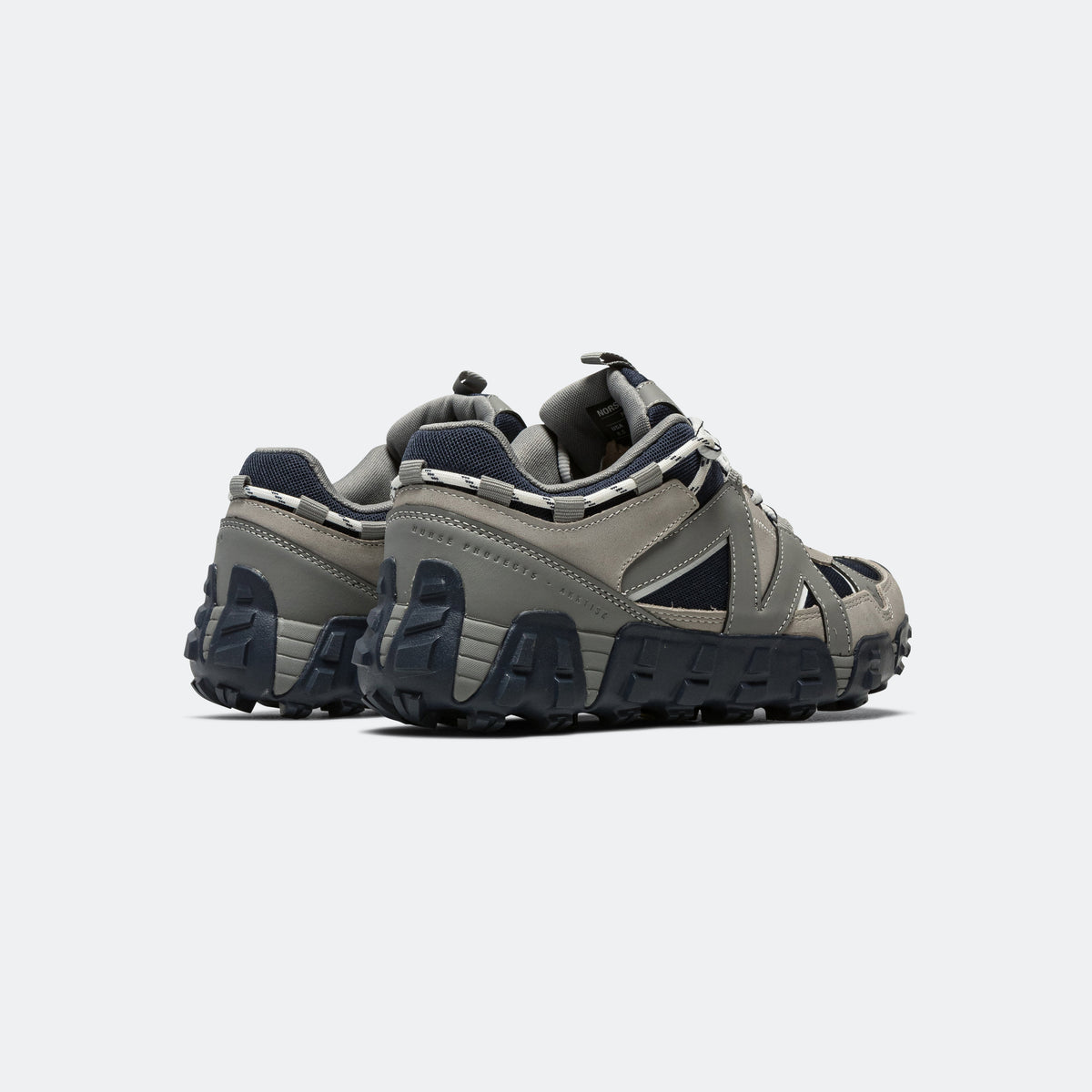Norse Projects ARKTISK Climbing Runner - Slate Grey | UP THERE