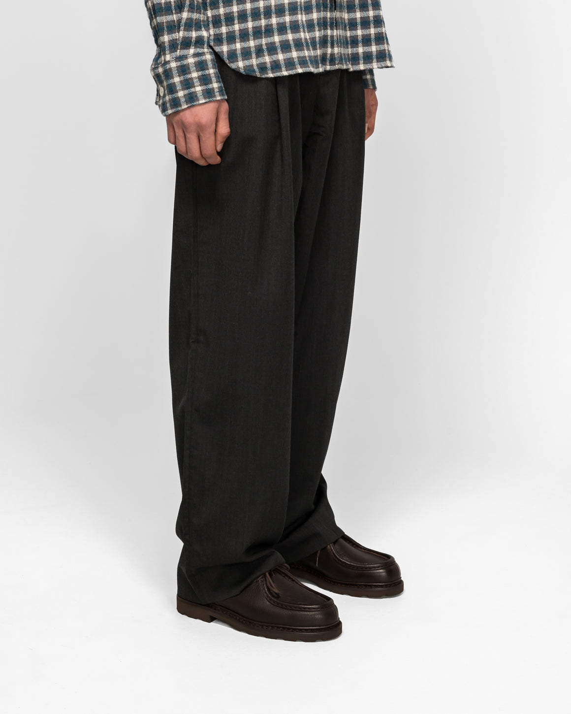 Norse Projects - Volda Easy Worsted Wool Pleated Trouser - Charcoal Grey - UP THERE