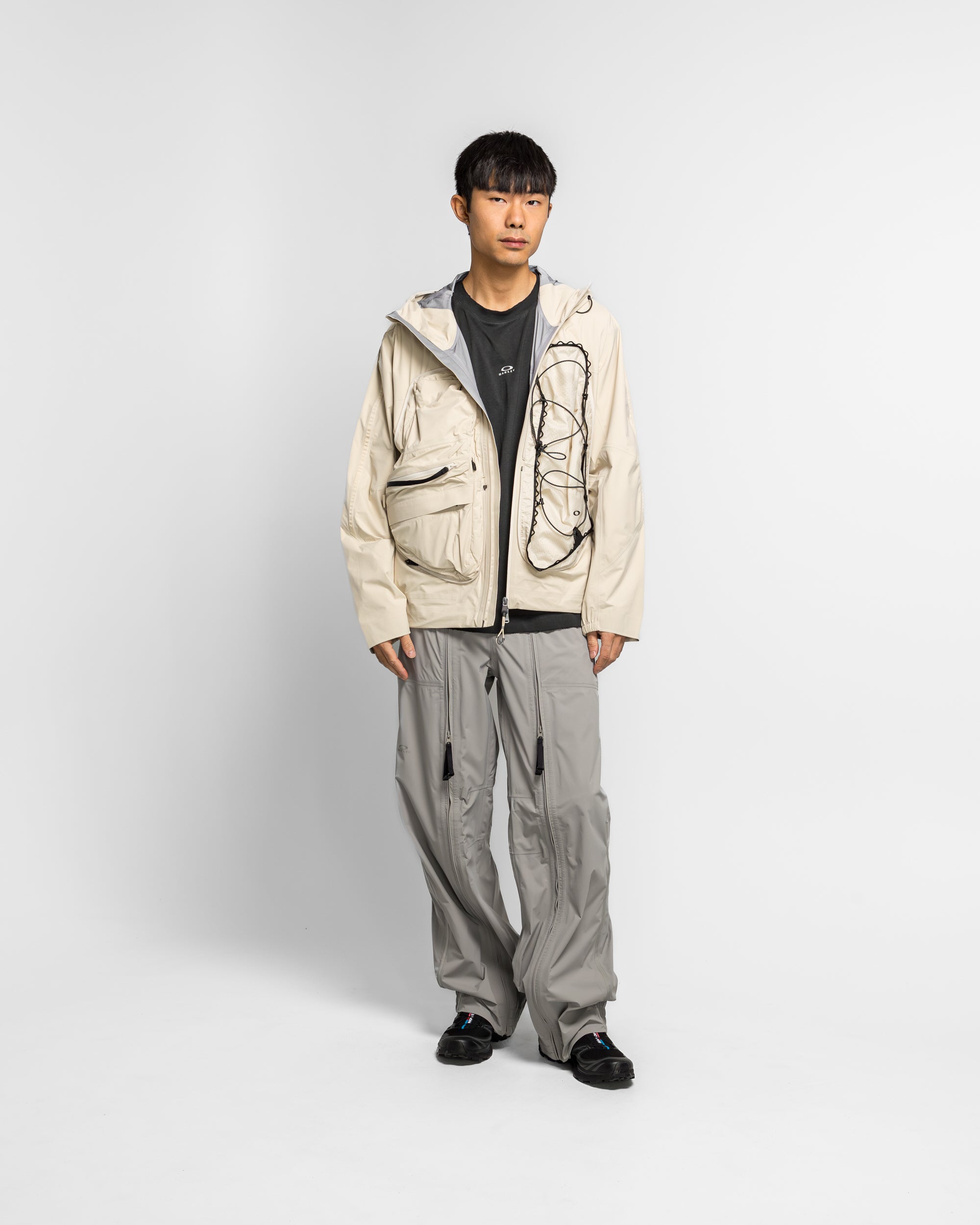 Oakley - Latitude Veil Slingpack Jacket - Mist | UP THERE