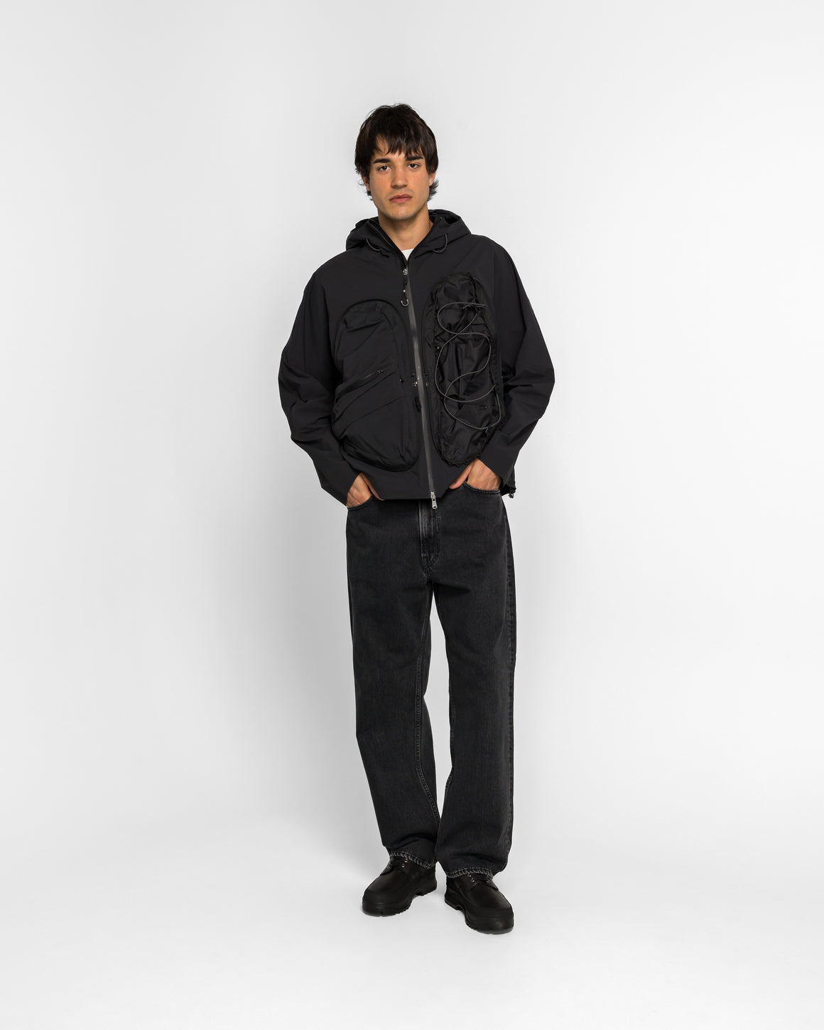 Oakley - Latitude Veil Slingpack Jacket - Pitch Black - UP THERE