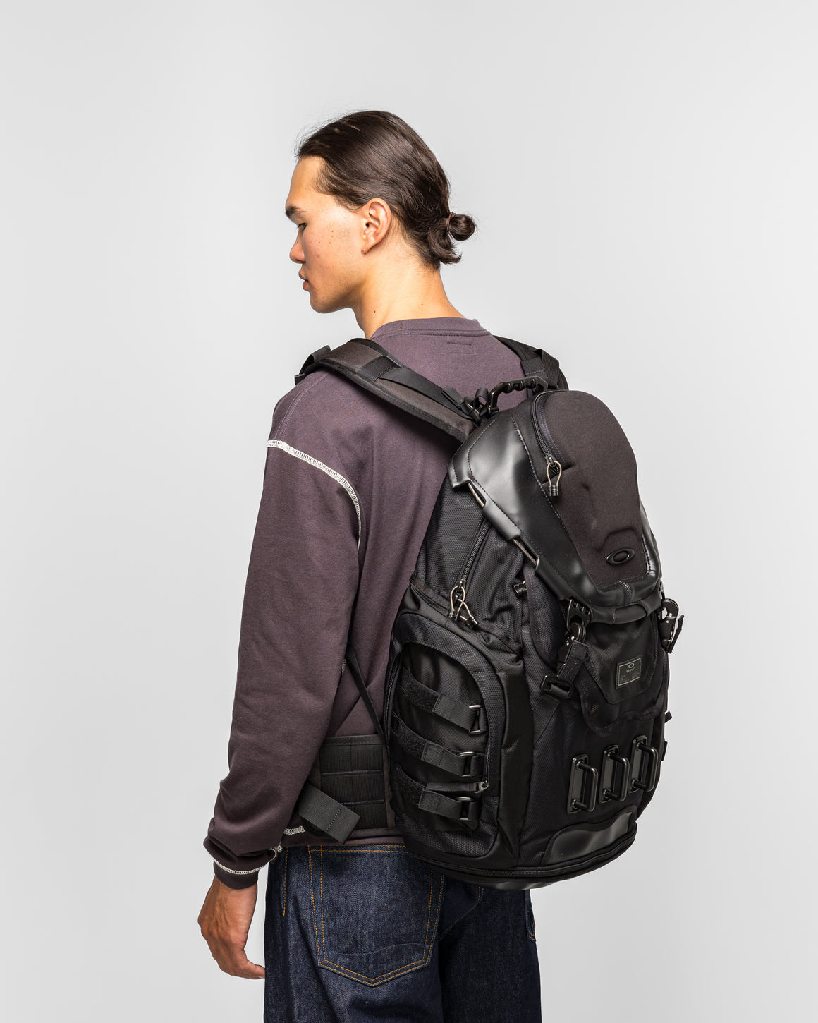 Oakley - Kitchen Sink - Stealth Black - UP THERE