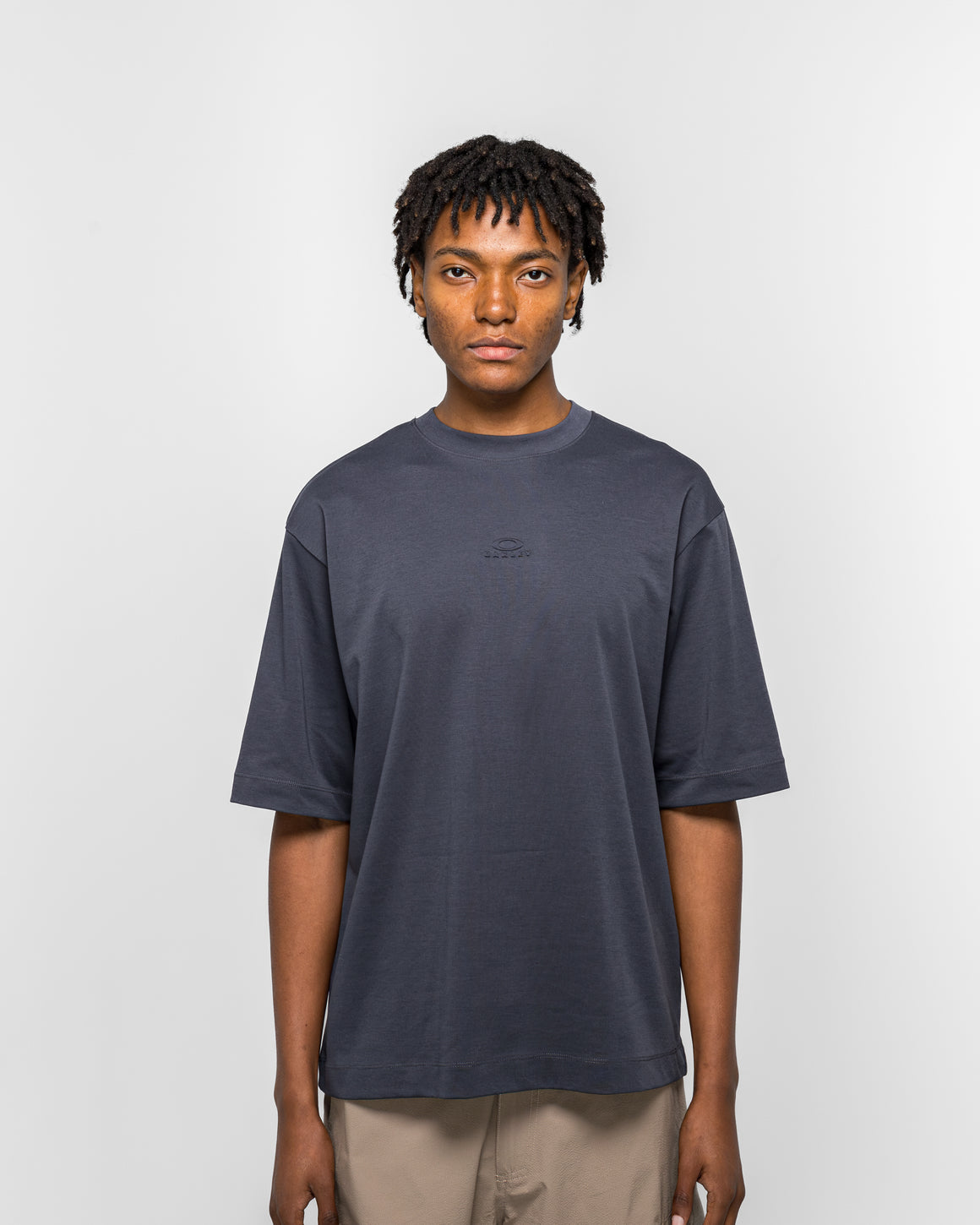Oakley - Reserve Ellipse Tee - Graphite - UP THERE