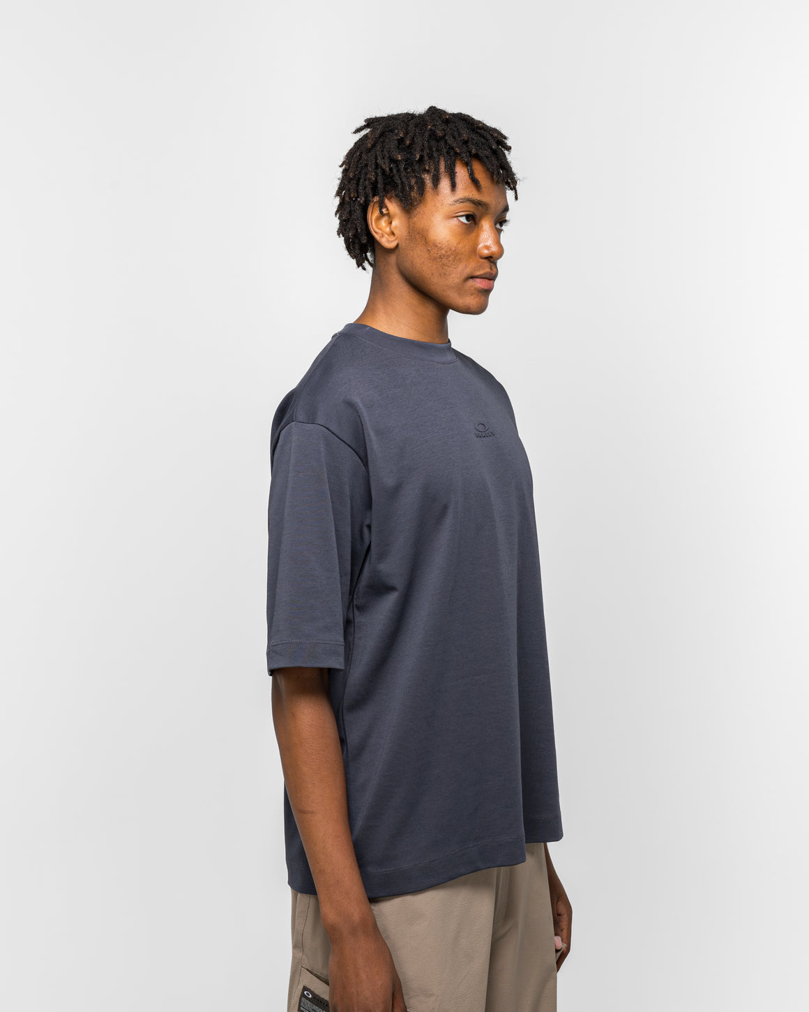 Oakley - Reserve Ellipse Tee - Graphite - UP THERE