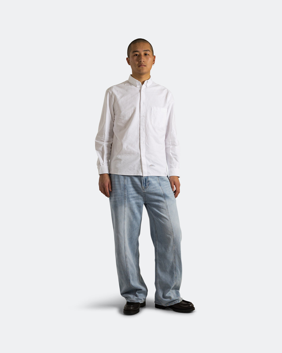 Observe - Article Stamp Oxford Shirt - White - UP THERE