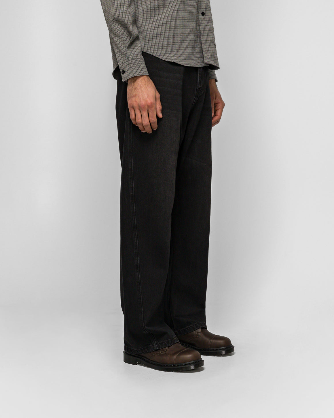 Observe - Twisted Denim - Washed Black - UP THERE