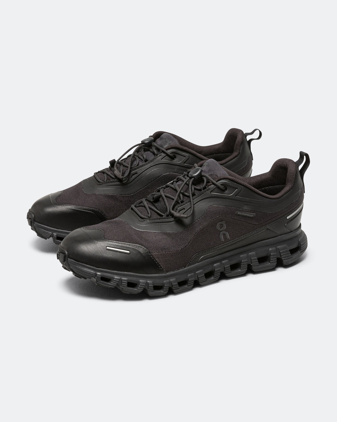 On Running - Cloud 6 Geo WP - Black/Black - UP THERE