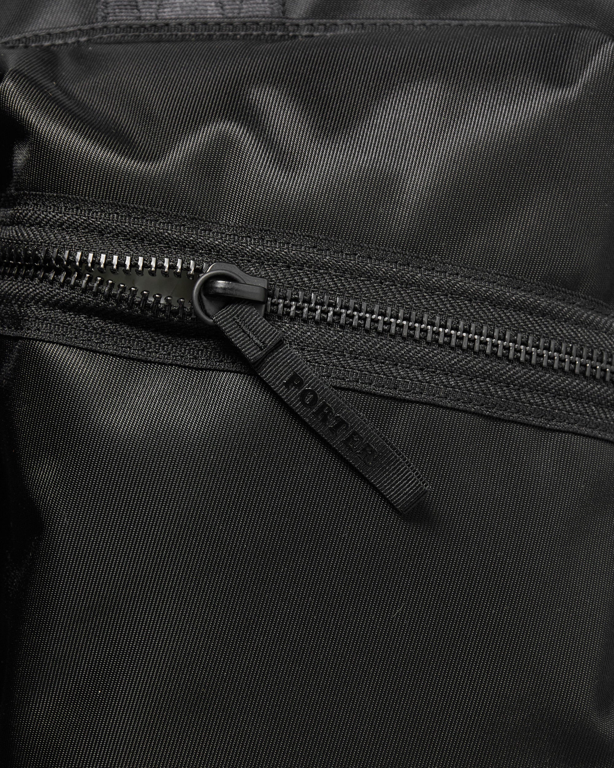 Porter Yoshida & Co - THINGS 2WAY Helmet Bag - Black | UP THERE
