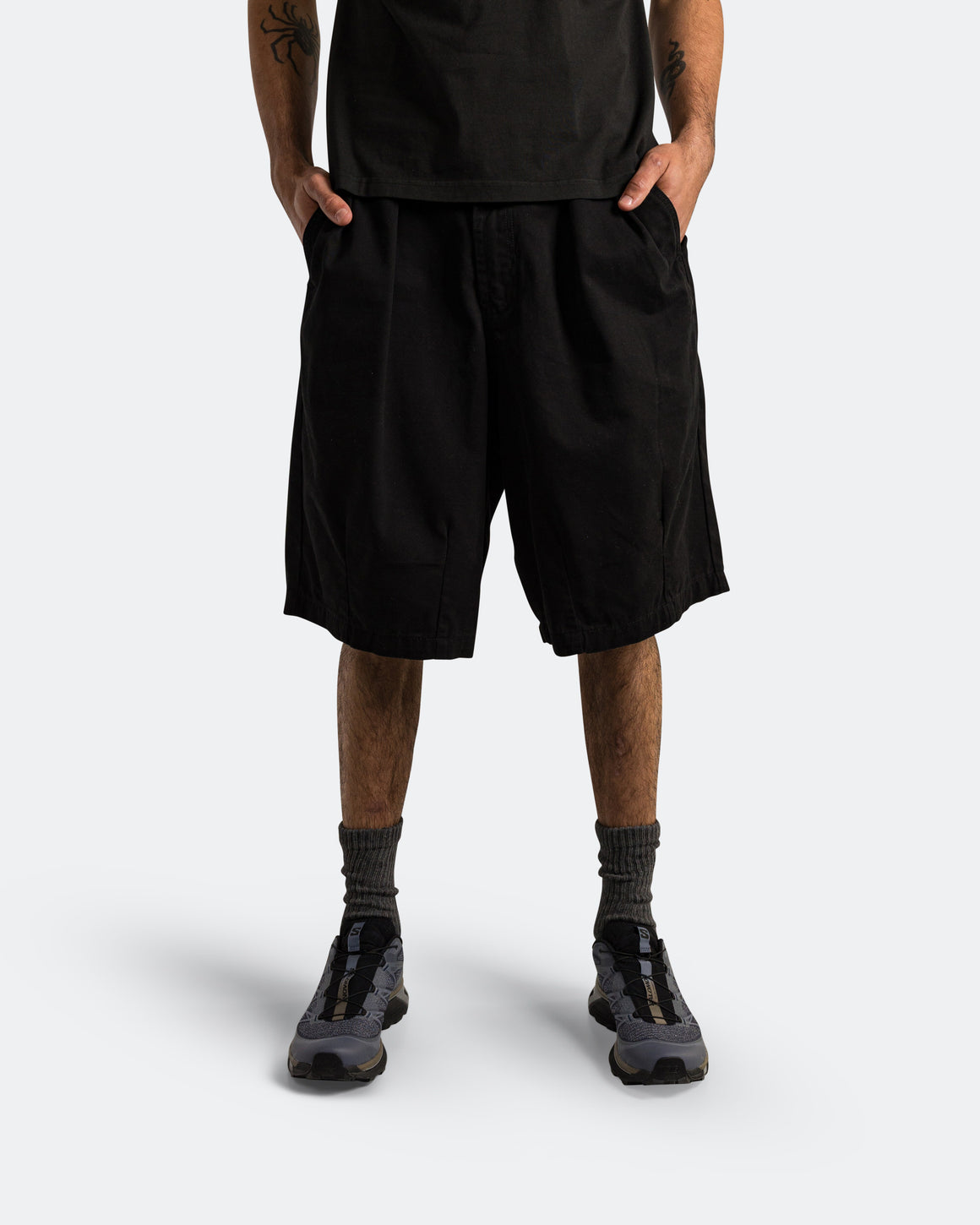 Pseushi - Pleated Balloon Shorts - Black - UP THERE