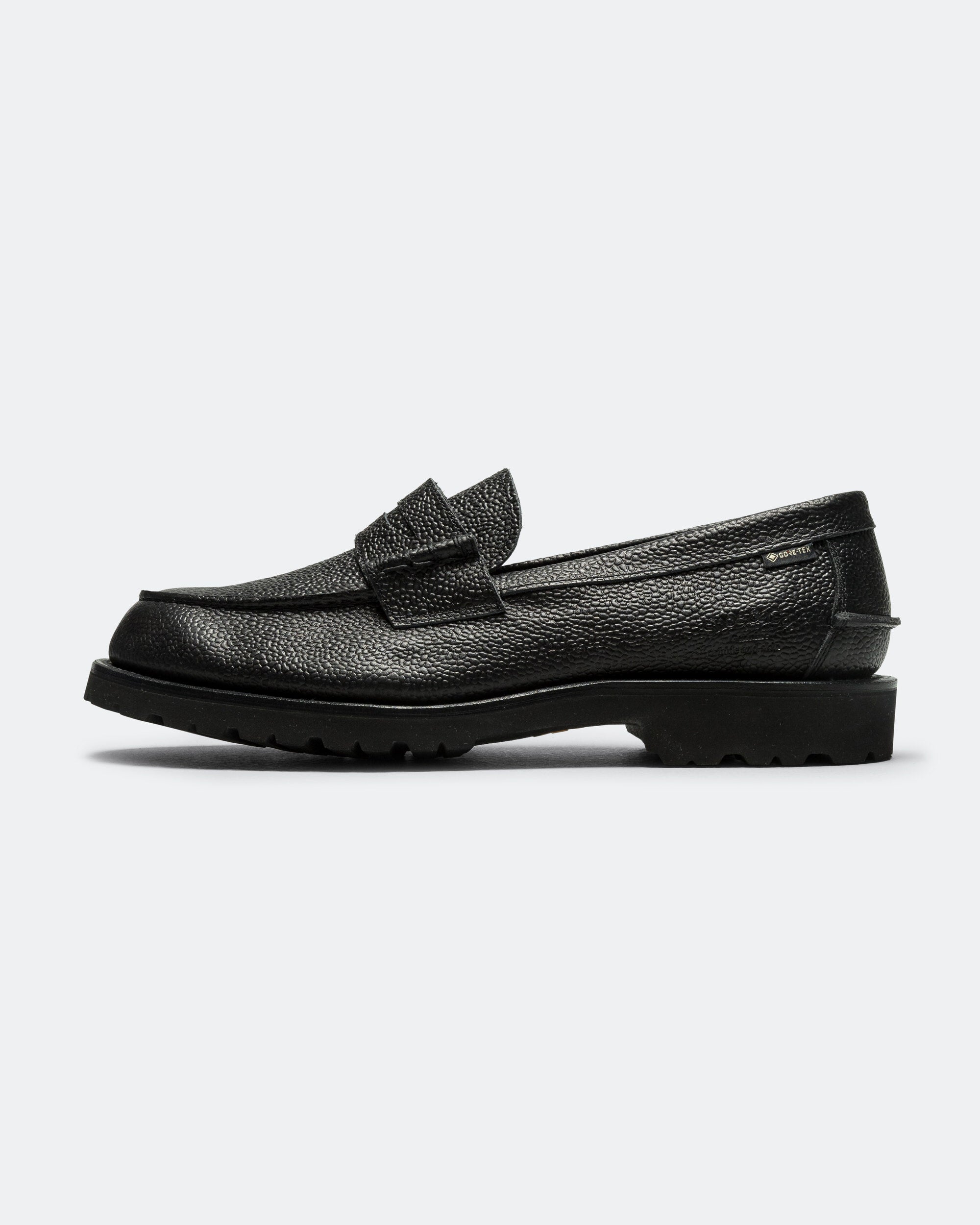 Regal Shoe & Co - Beefroll Loafer - Pebbled Black Leather | UP THERE