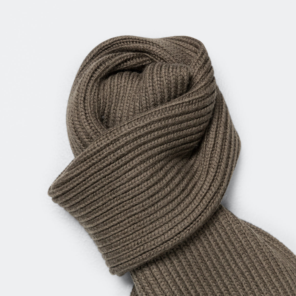 Rier - Fisherman Rib Scarf - Castoro Wool - UP THERE