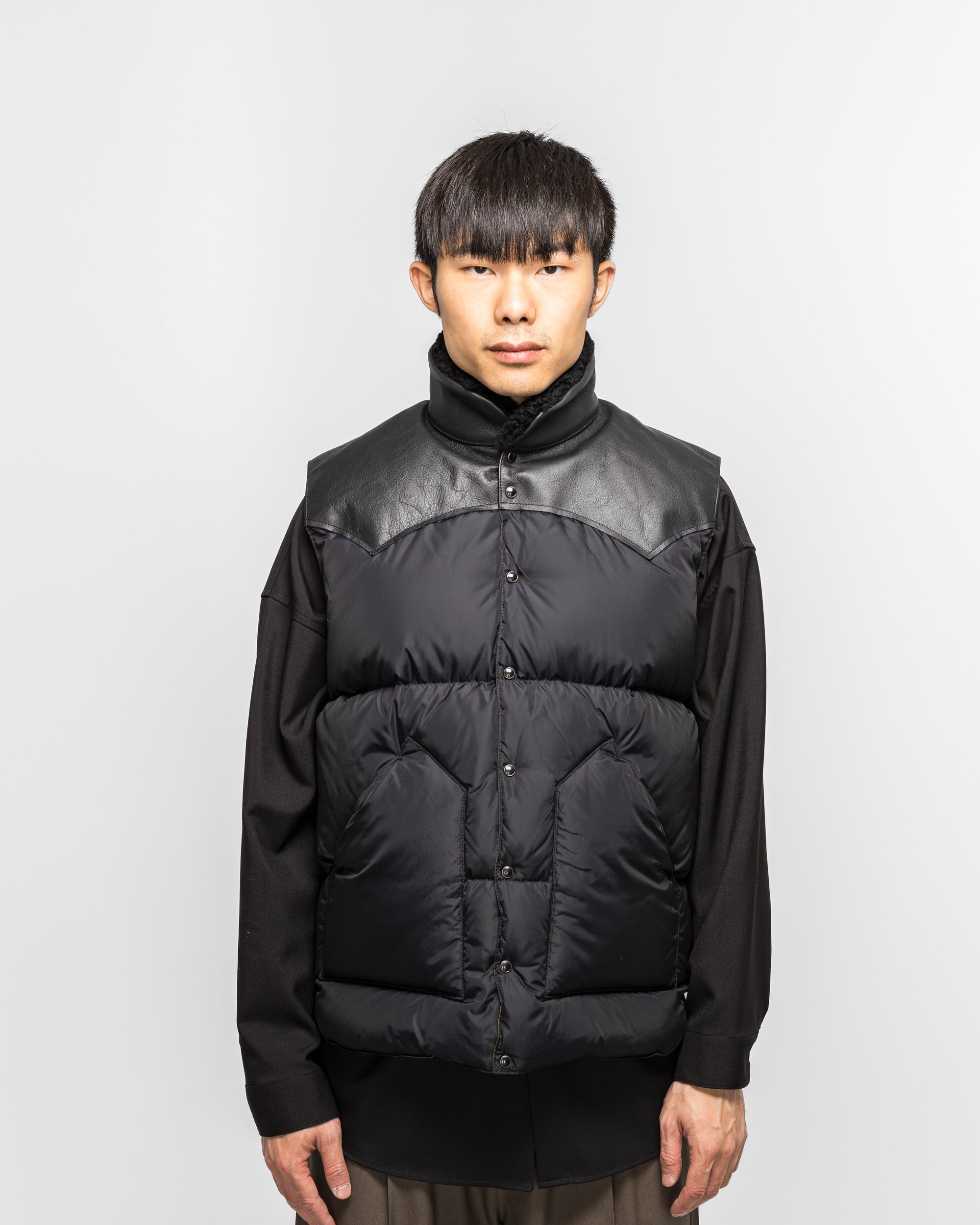 Rocky Mountain Featherbed - Christy Vest - Black | UP THERE
