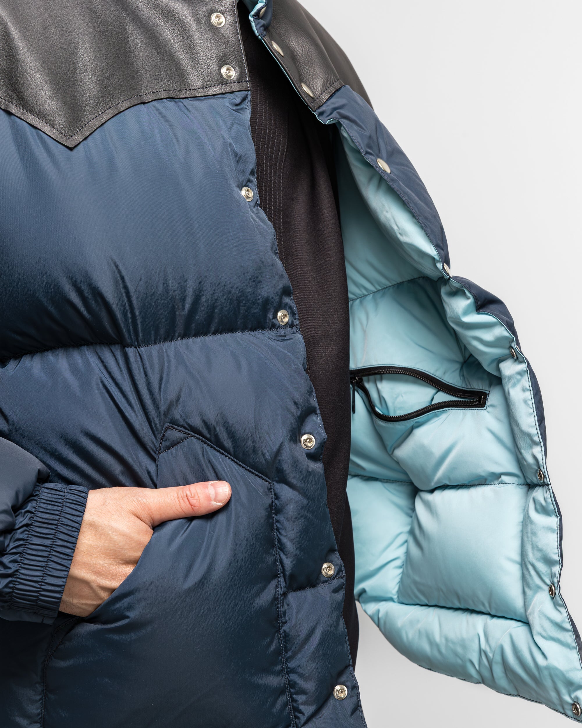 Rocky Mountain FEATHERBED ダウンマフラー NAVY Rocky Mountain Featherbed - Down Jacket - Dark Navy | UP THERE
