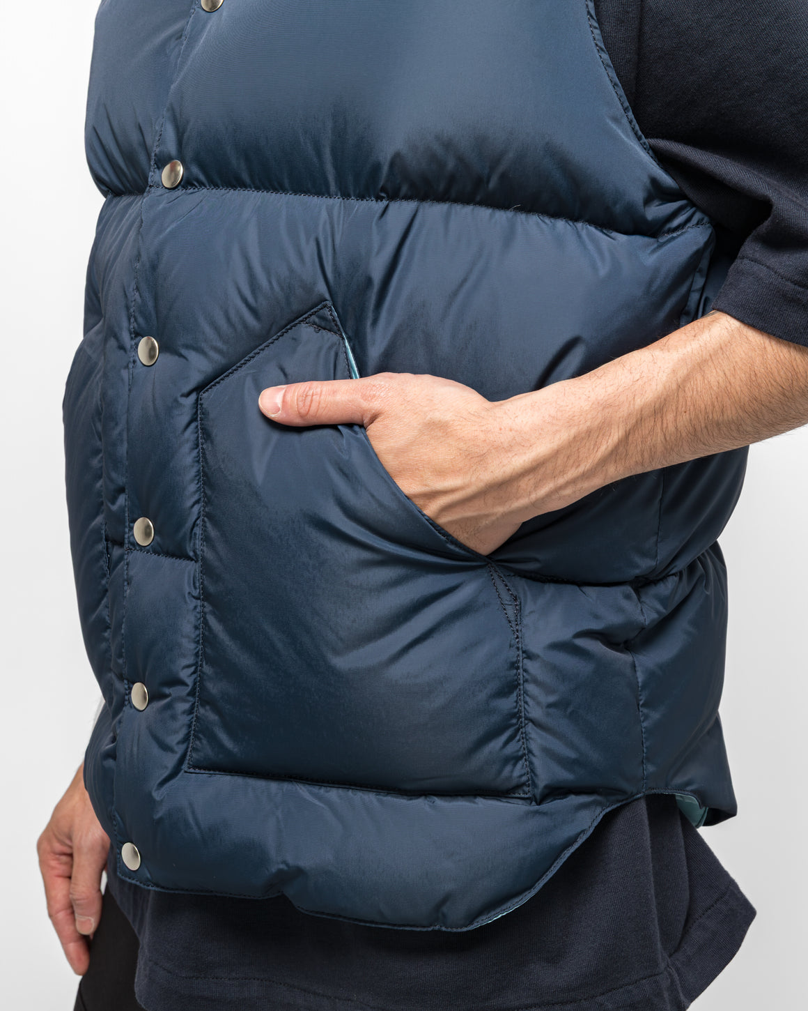 Rocky Mountain Featherbed - Down Vest - Dark Navy - UP THERE